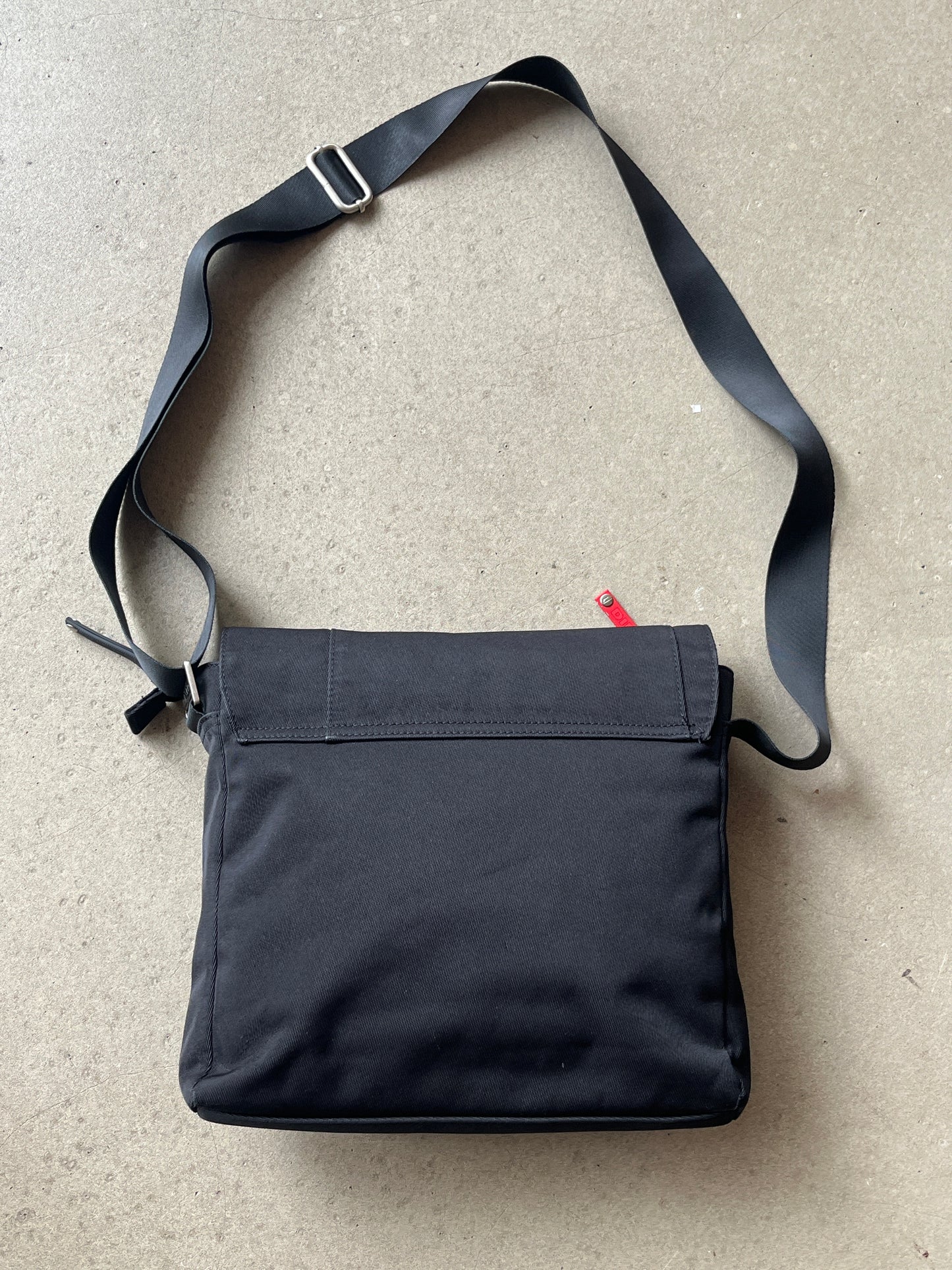 Diesel Spellout Slingbag Black