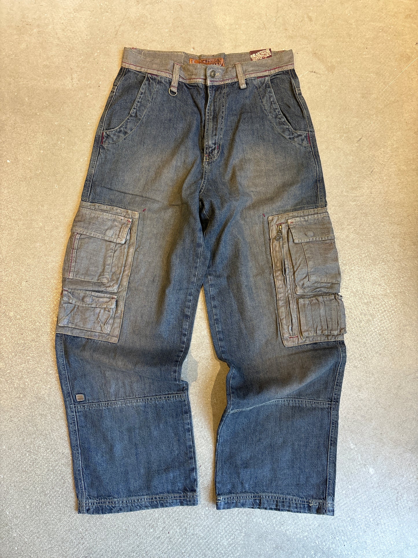 Clench Washed Cargo Jeans