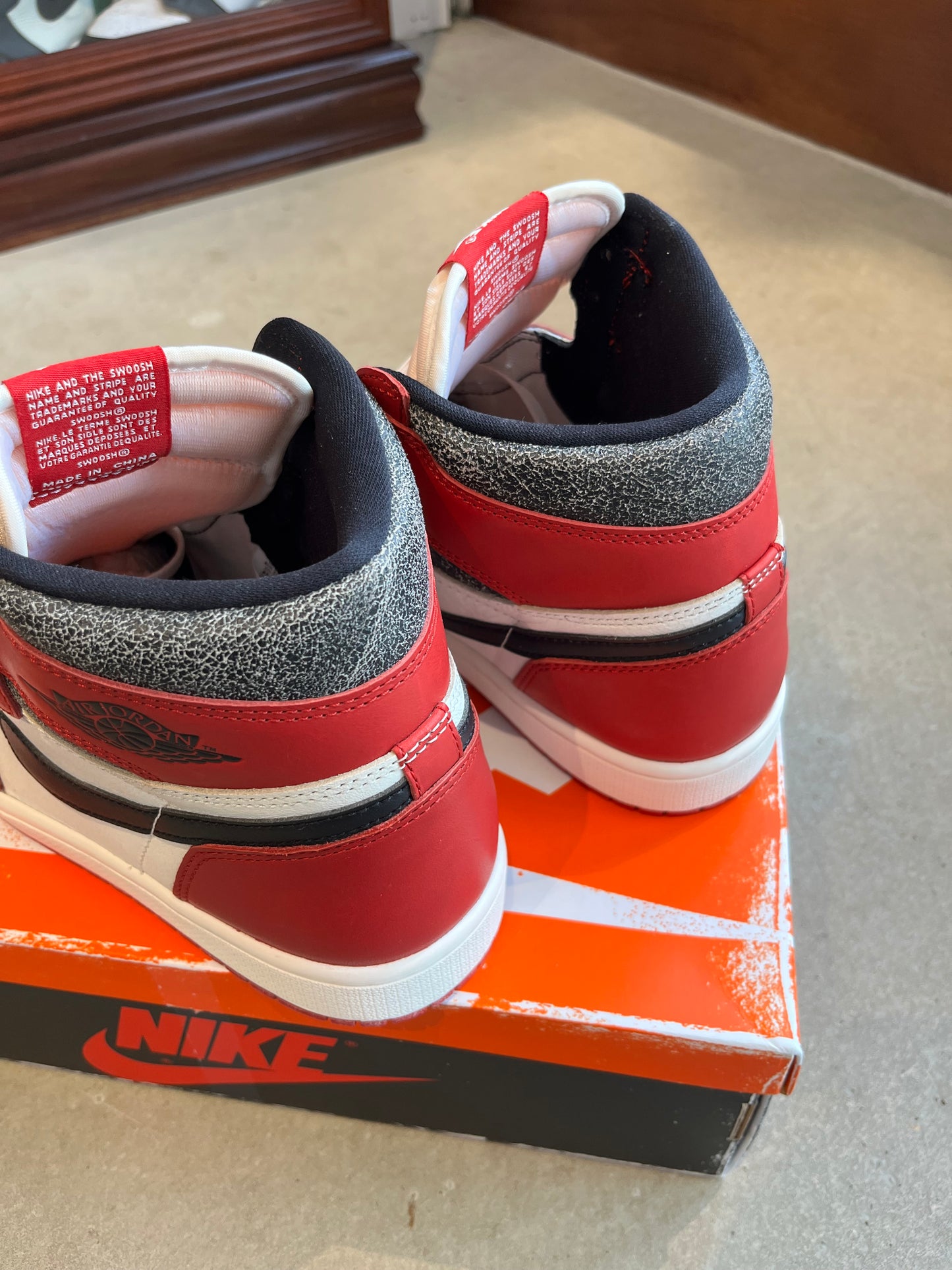 Nike Air Jordan 1 Lost And Found EU 43