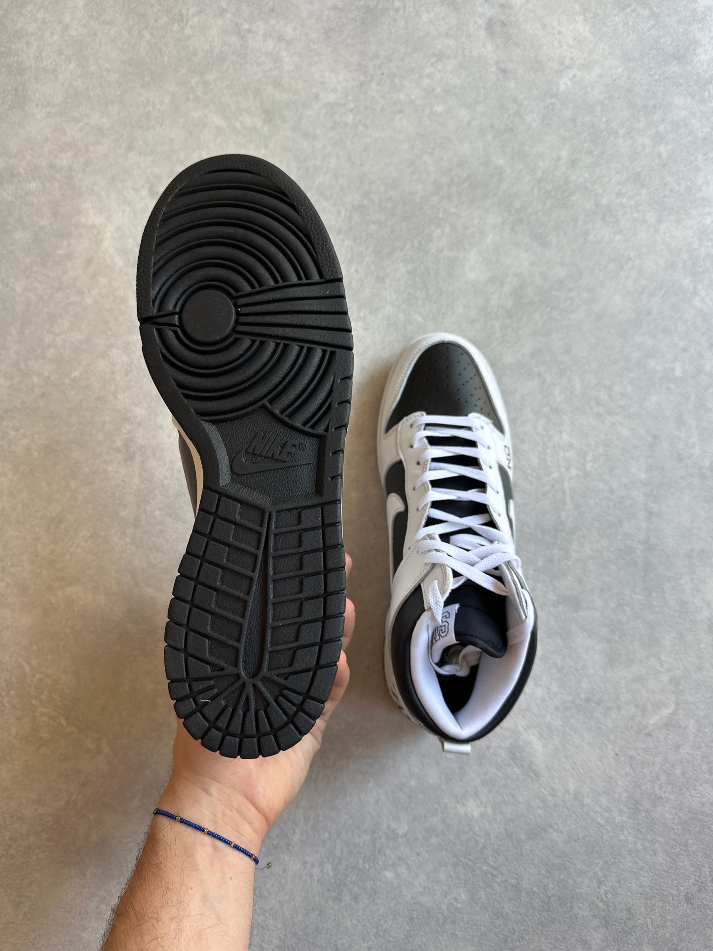 Nike x Supreme Dunk High SB By Any Means 46 Black / White