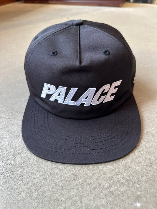 Palace Font Snapback 5-Panel Black