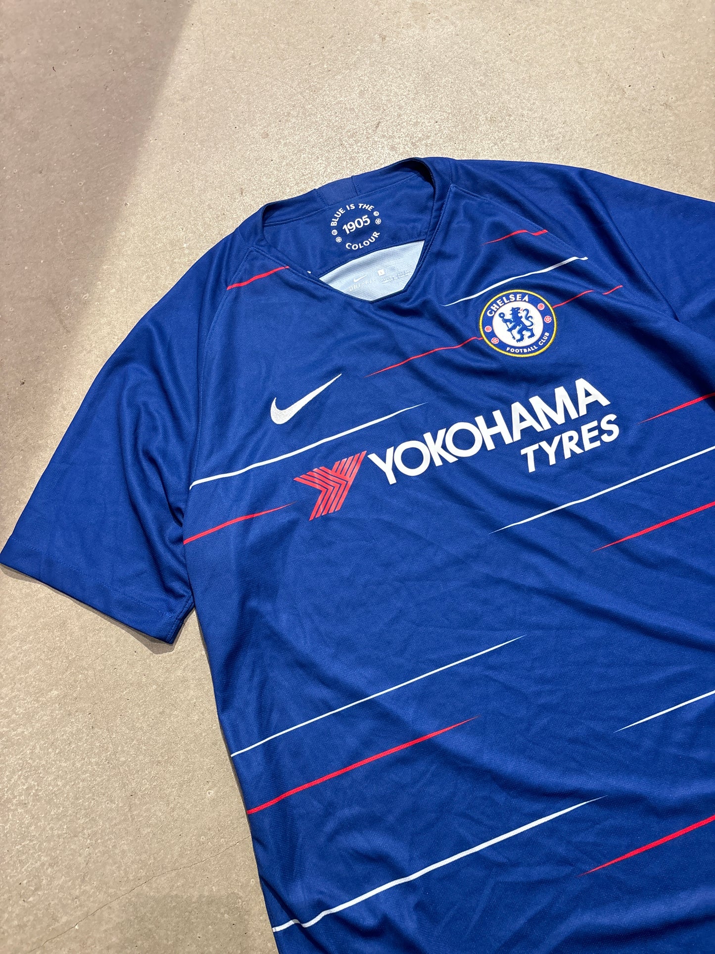 Nike Chelsea Football Jersey L