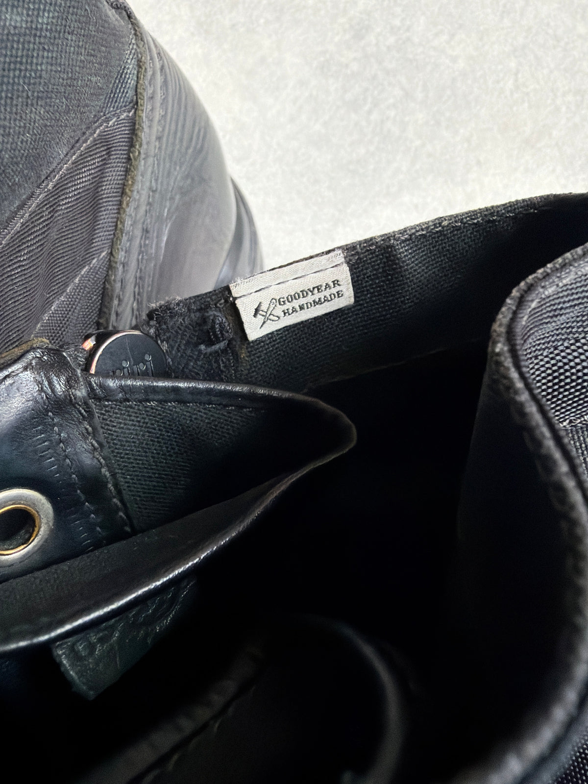 visvim 7 Hole '73 Folk Black US11