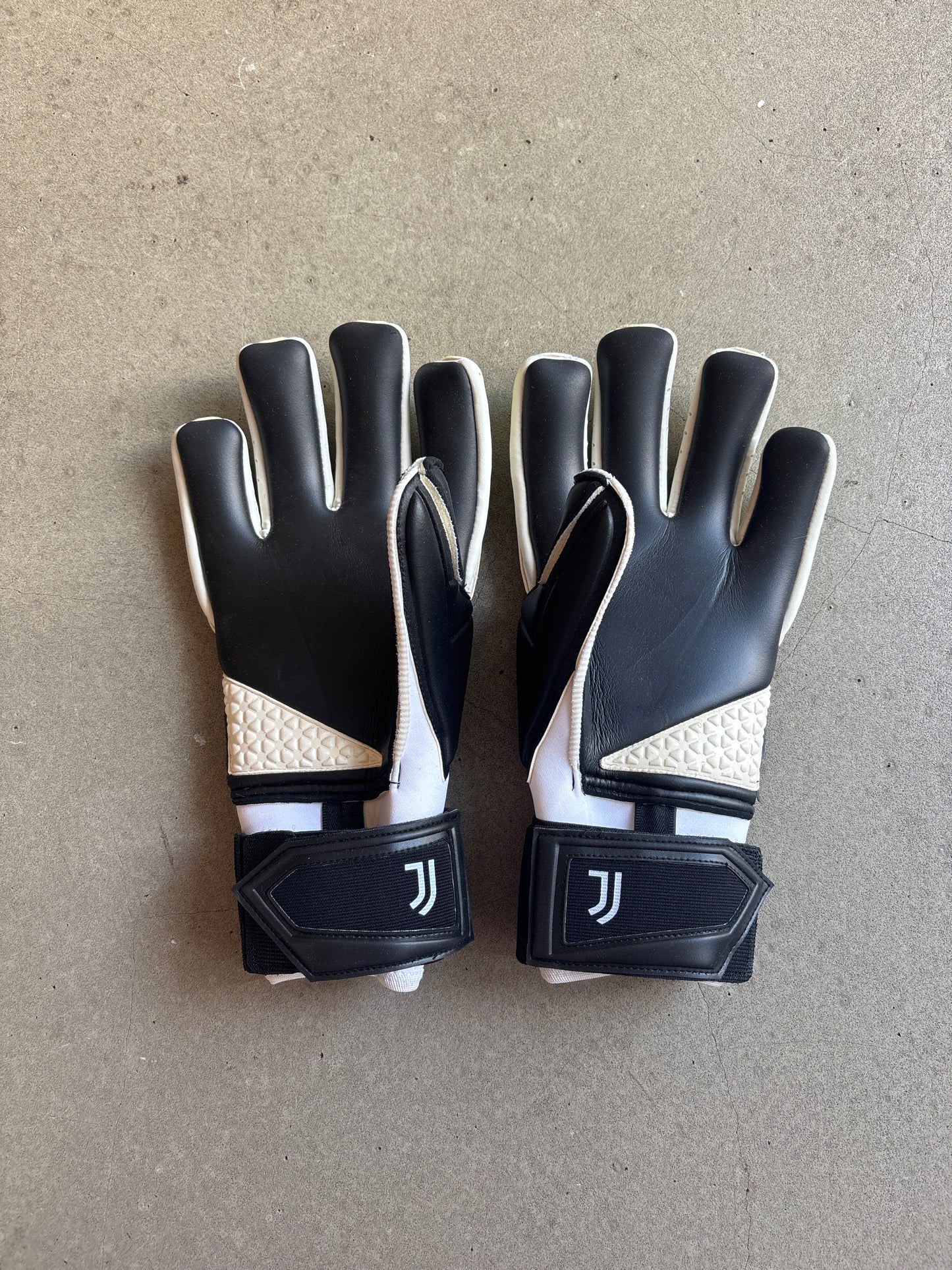 Adidas Palace Juventus Goalkeeper Gloves