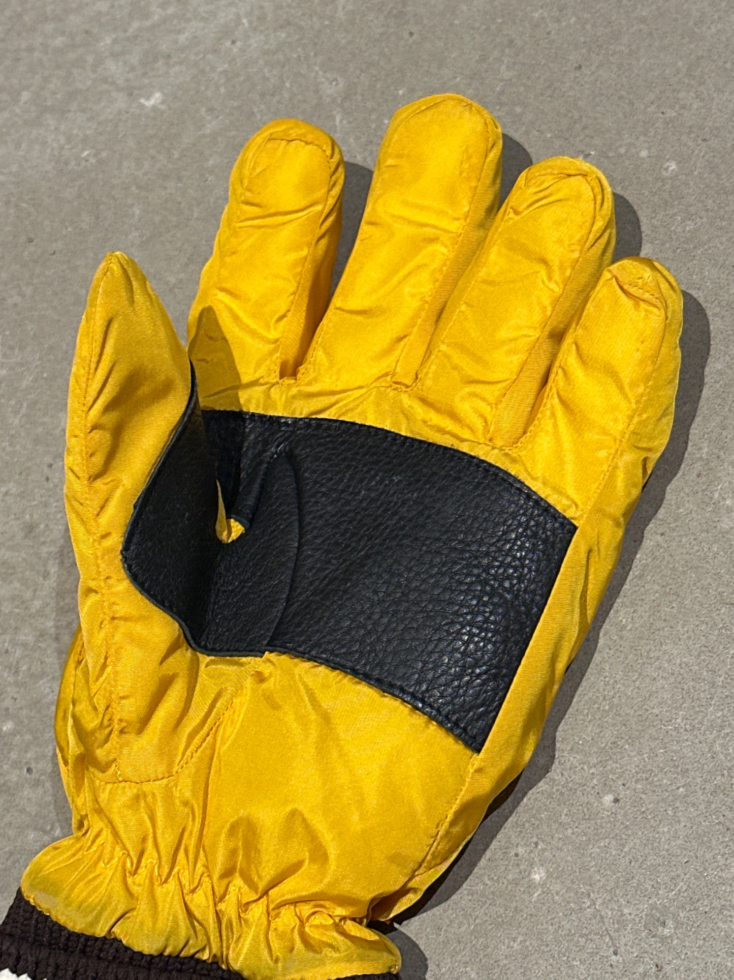 Prada Gloves Yellow S/M