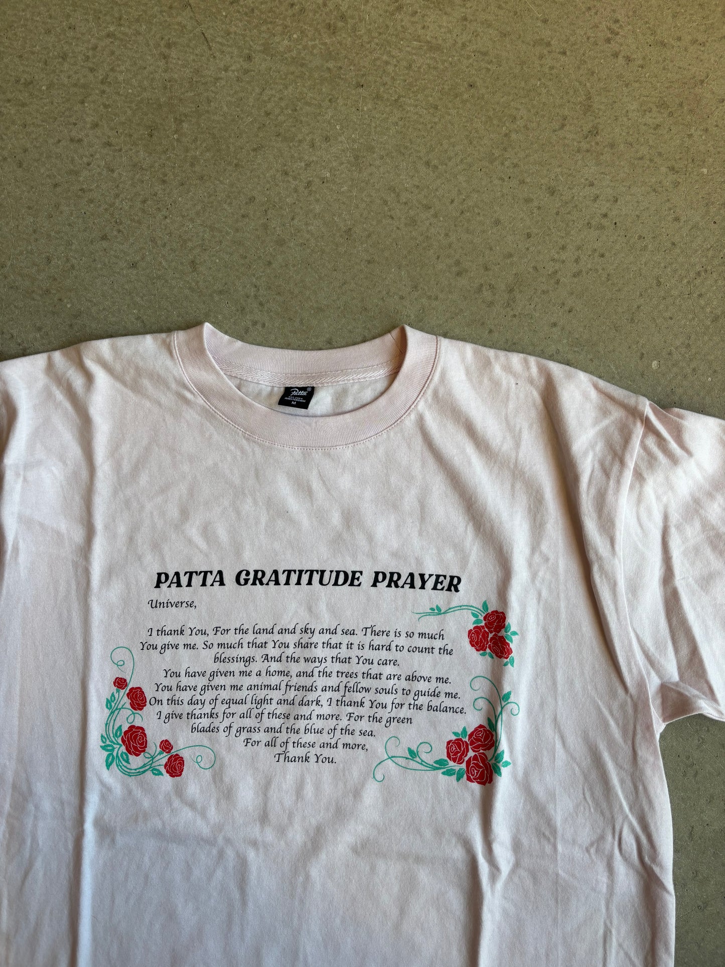 Patta Gratitude Prayer Pink Tee M