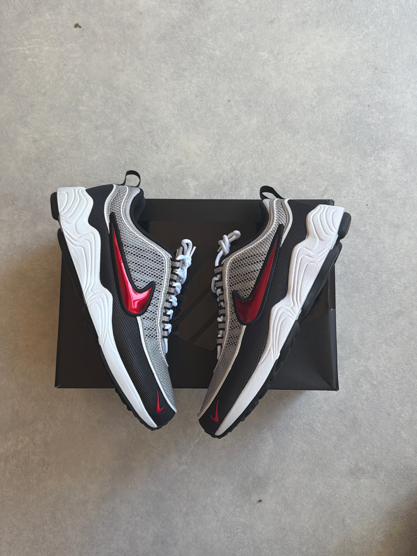 Nike Air Zoom Spiridon Metallic Silver Size 42.5