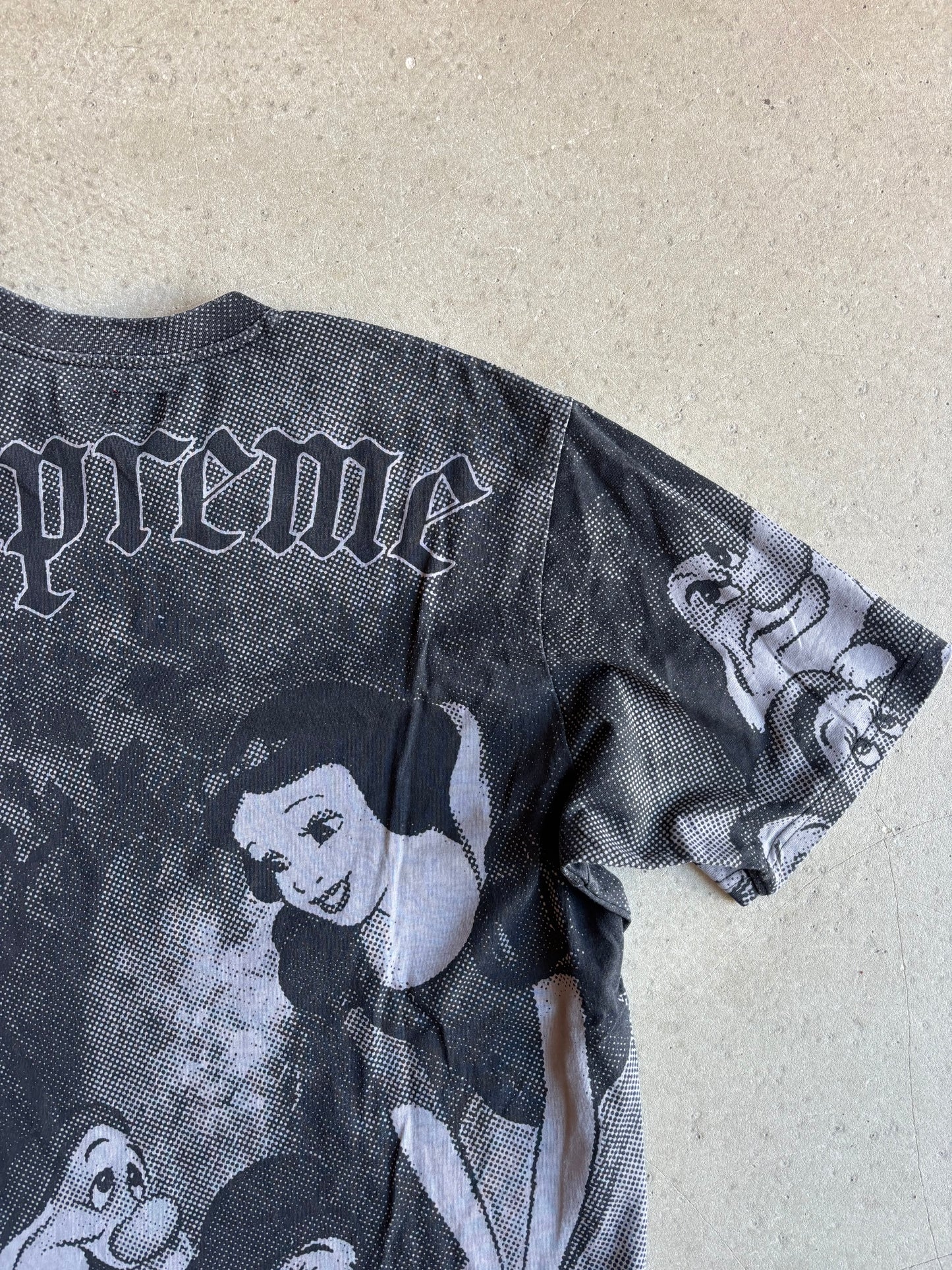Supreme Snow white S/S Tee Grey Large