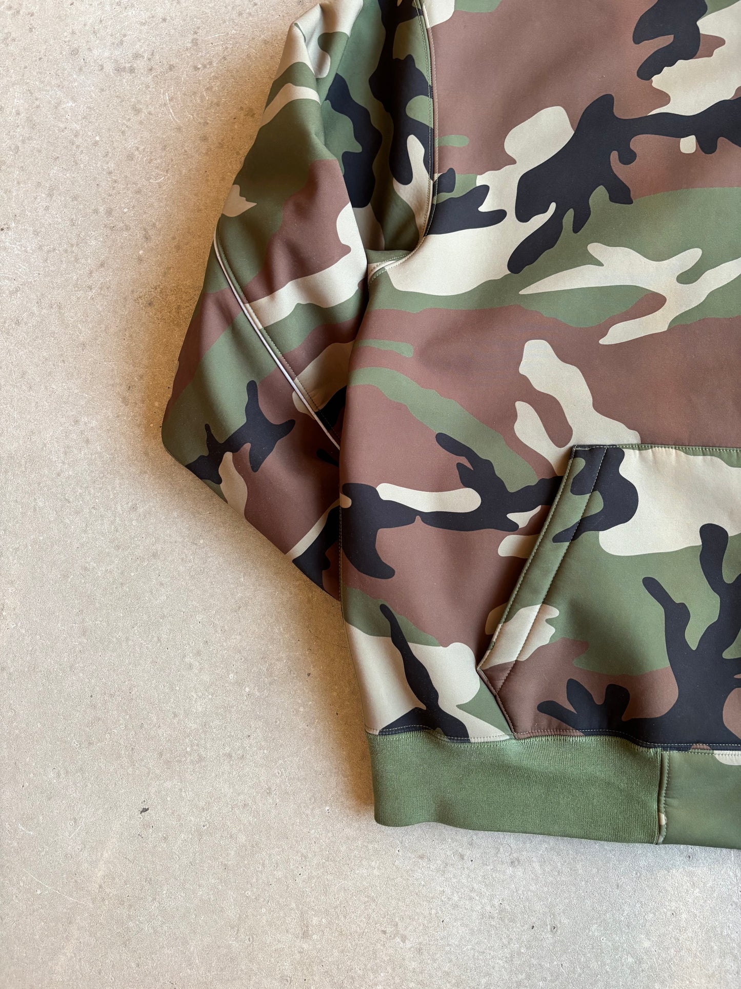 Supreme FW23 Gore-tex Windstopper Camo Medium