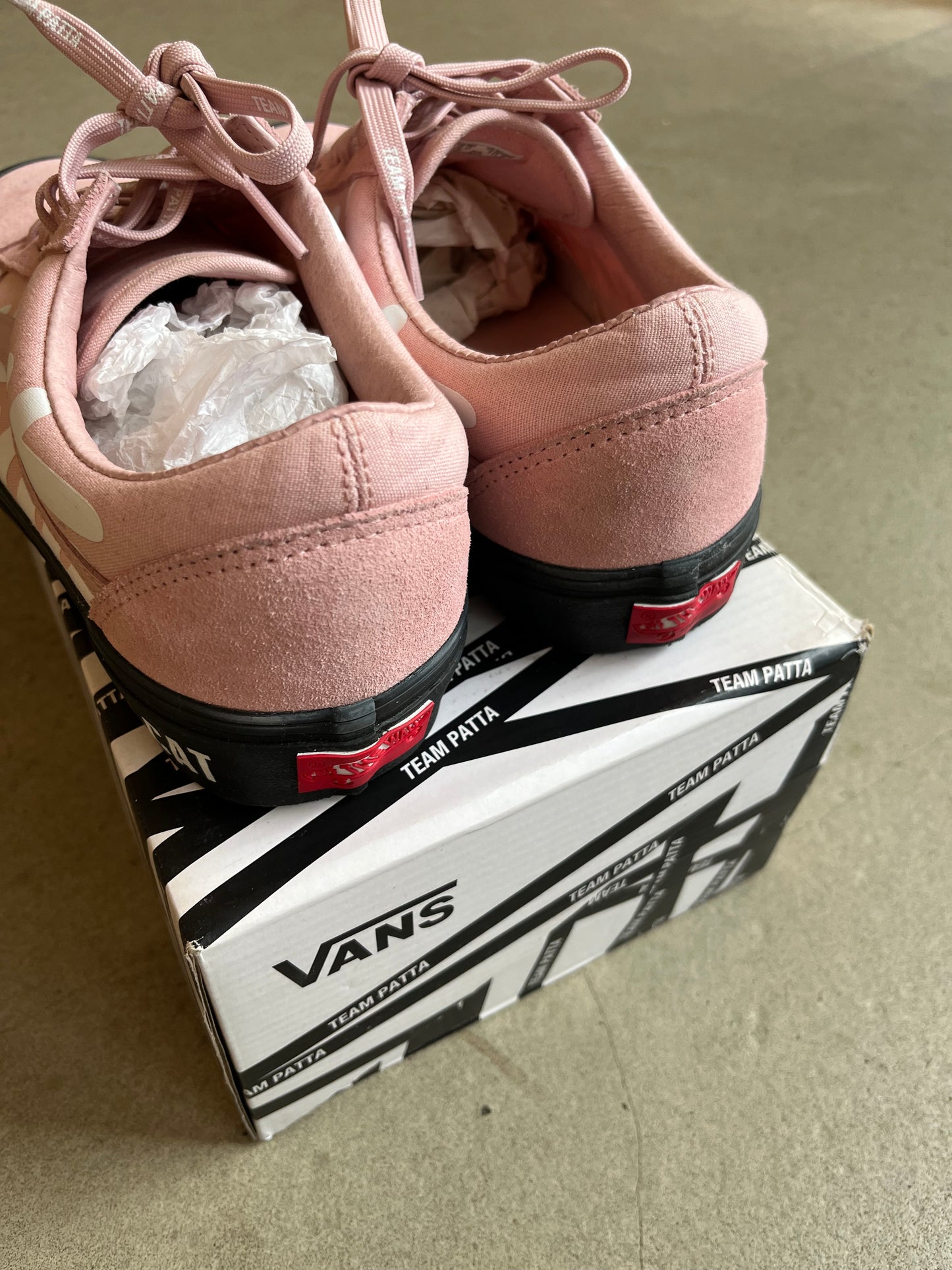 Patta X Vans Old Skool VLT Pink 42