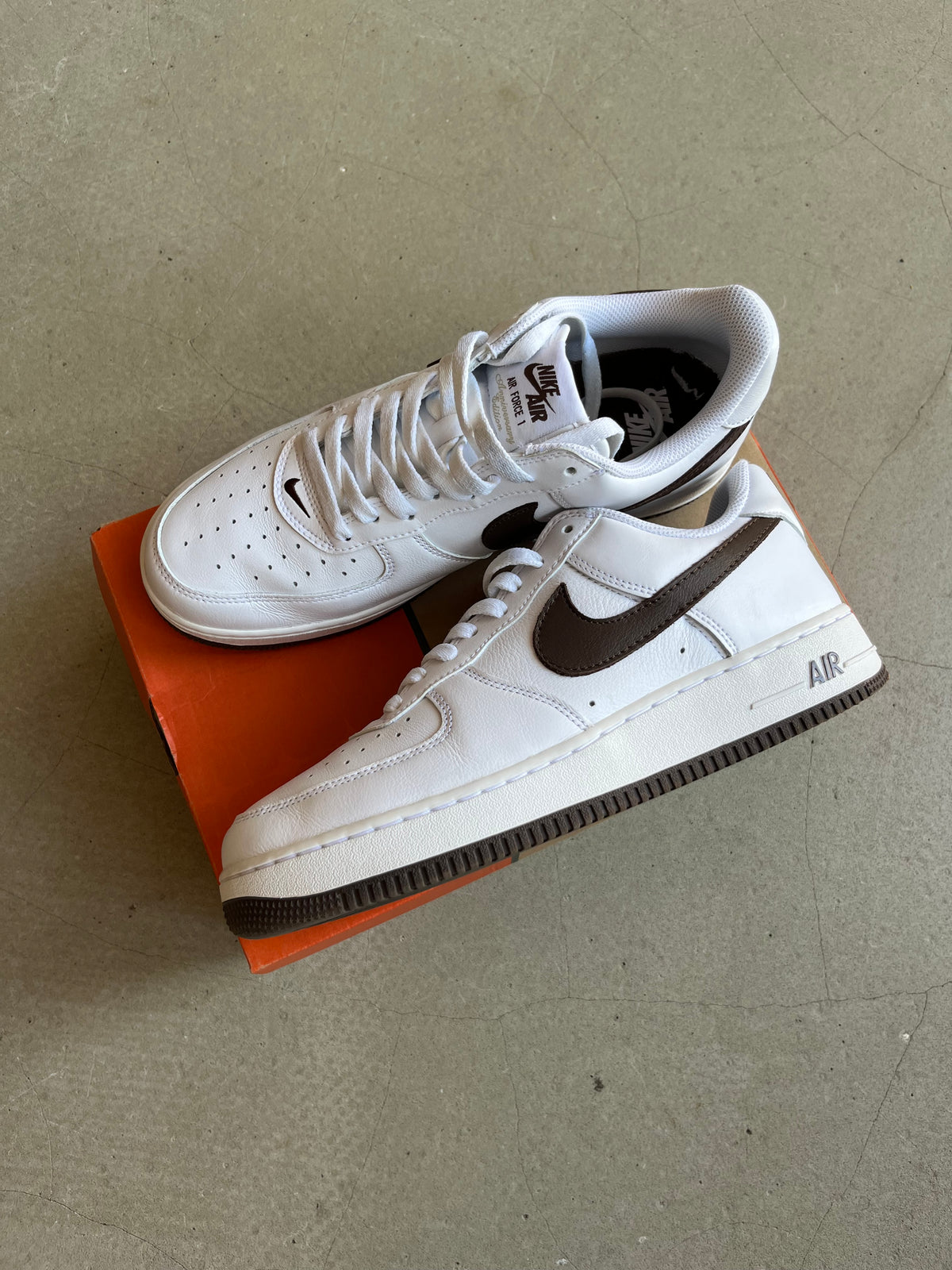 Nike Air Force 1 Low Retro QS Size US 11 EU 45 White Brown