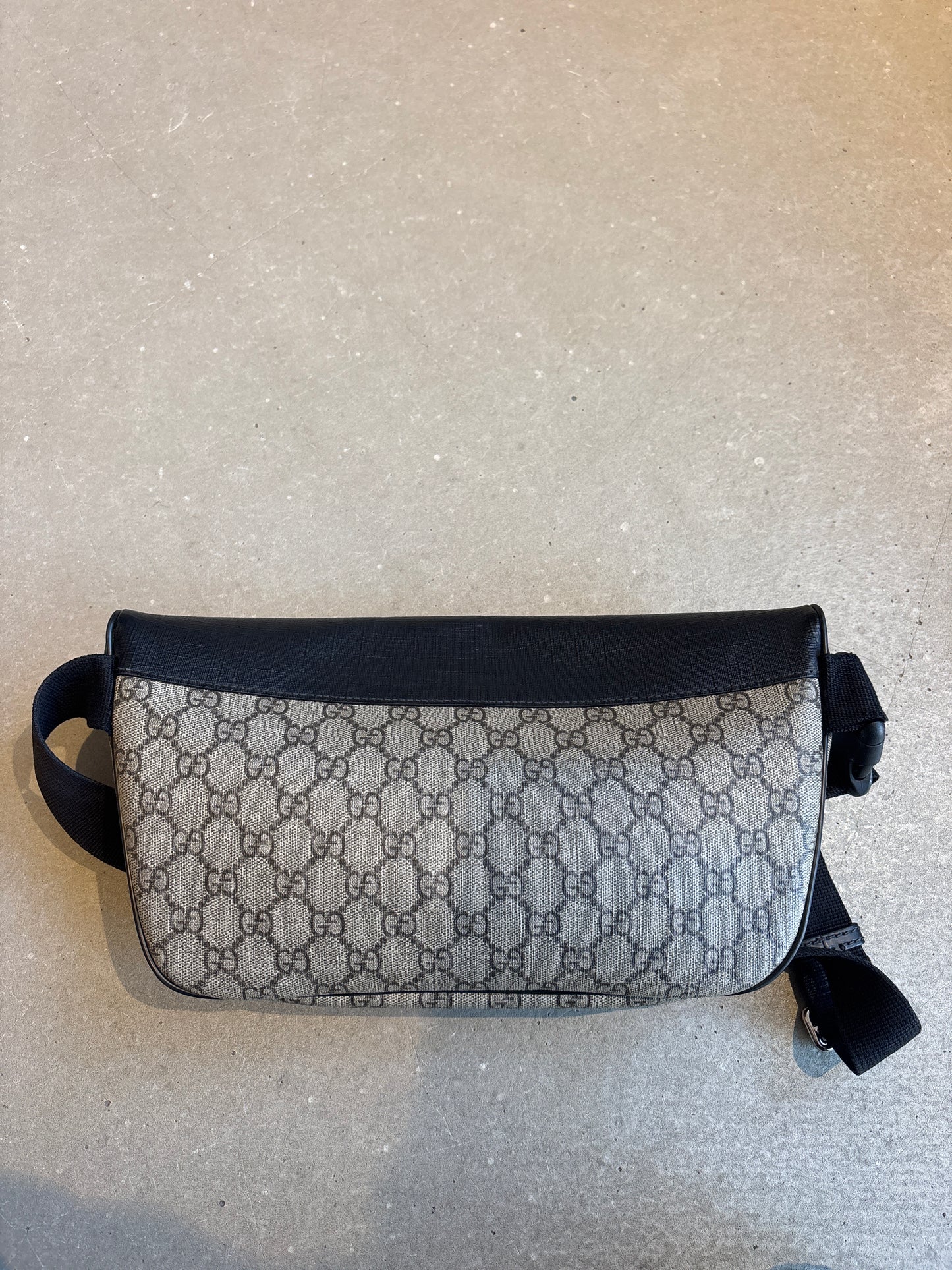 Gucci GG Supreme Monogram Belt Bag