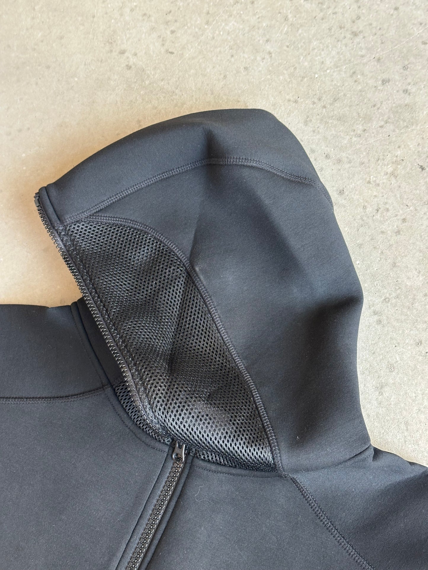 Palace P-Tech Mesh Hood Black