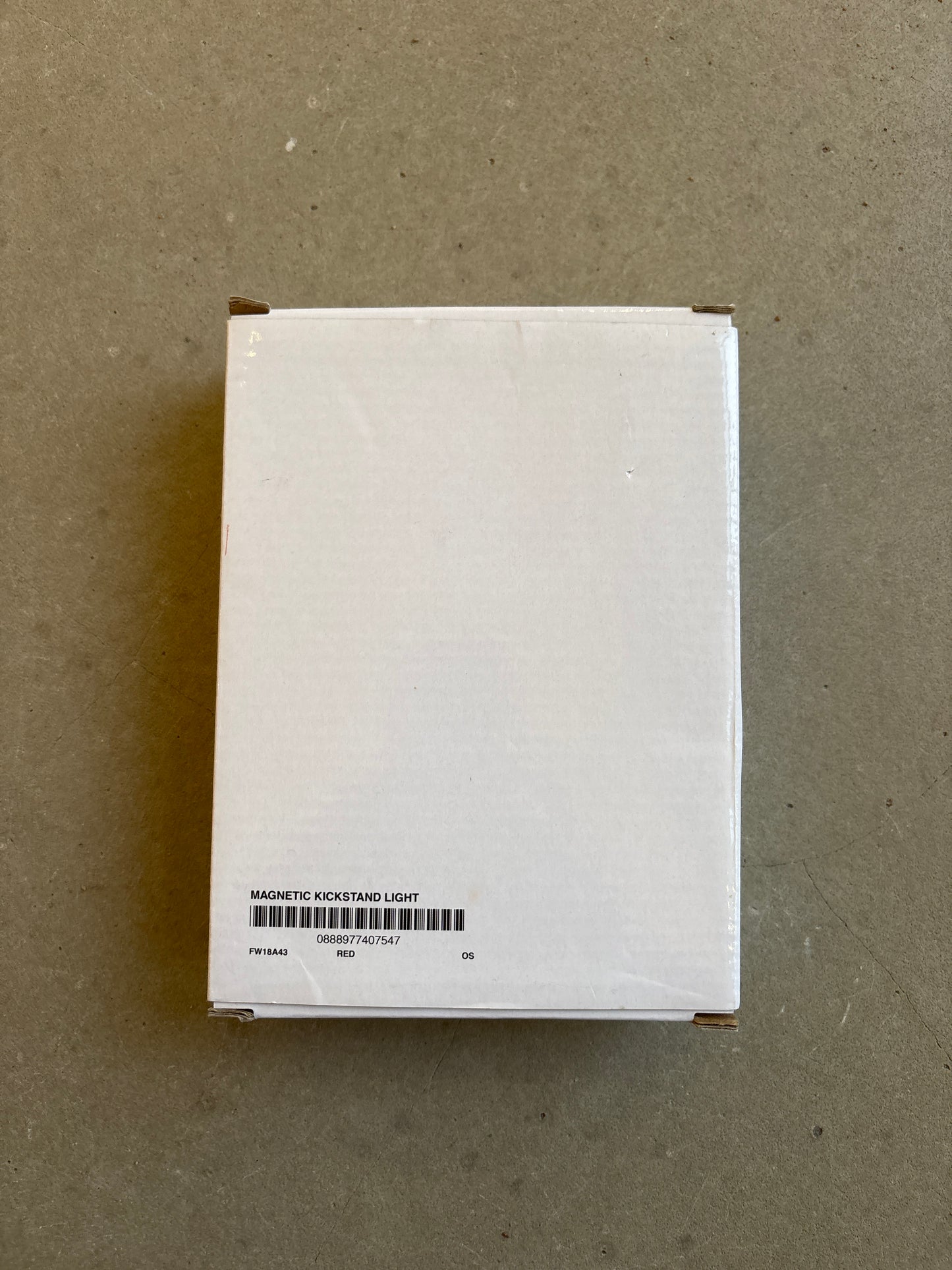 Supreme Magnetic Kickstand Light Red