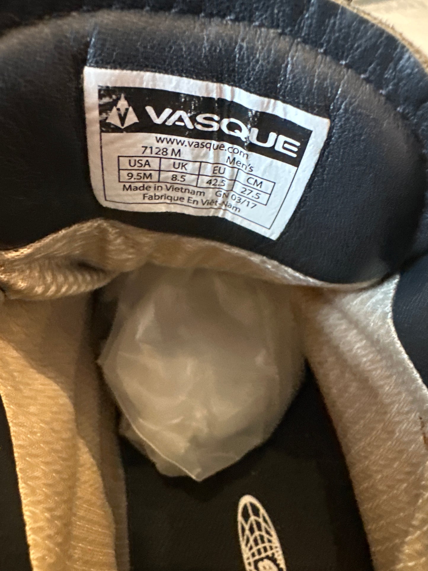 Vasque Boots Gore-Tex Size 42.5