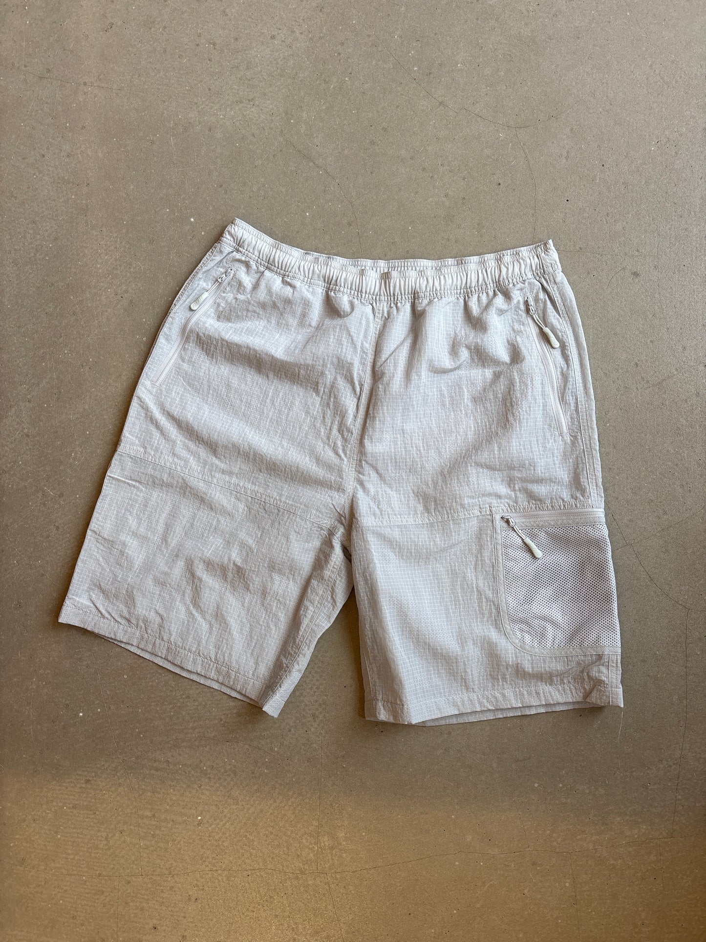 Palace Deflecto Black  L