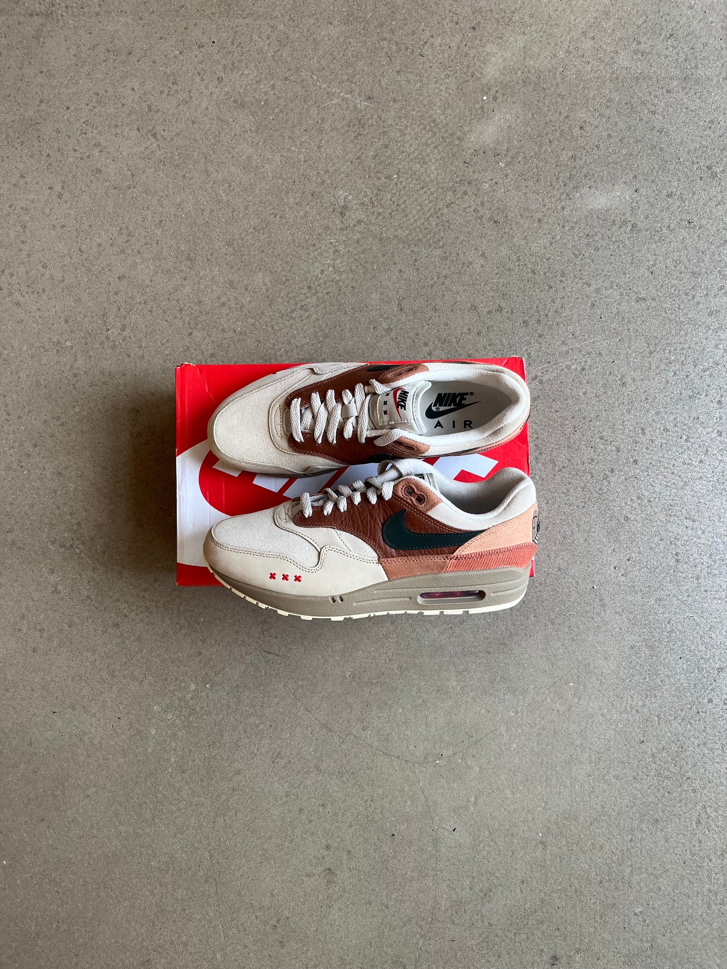 Nike Air Max 1 Beige Amsterdam 42
