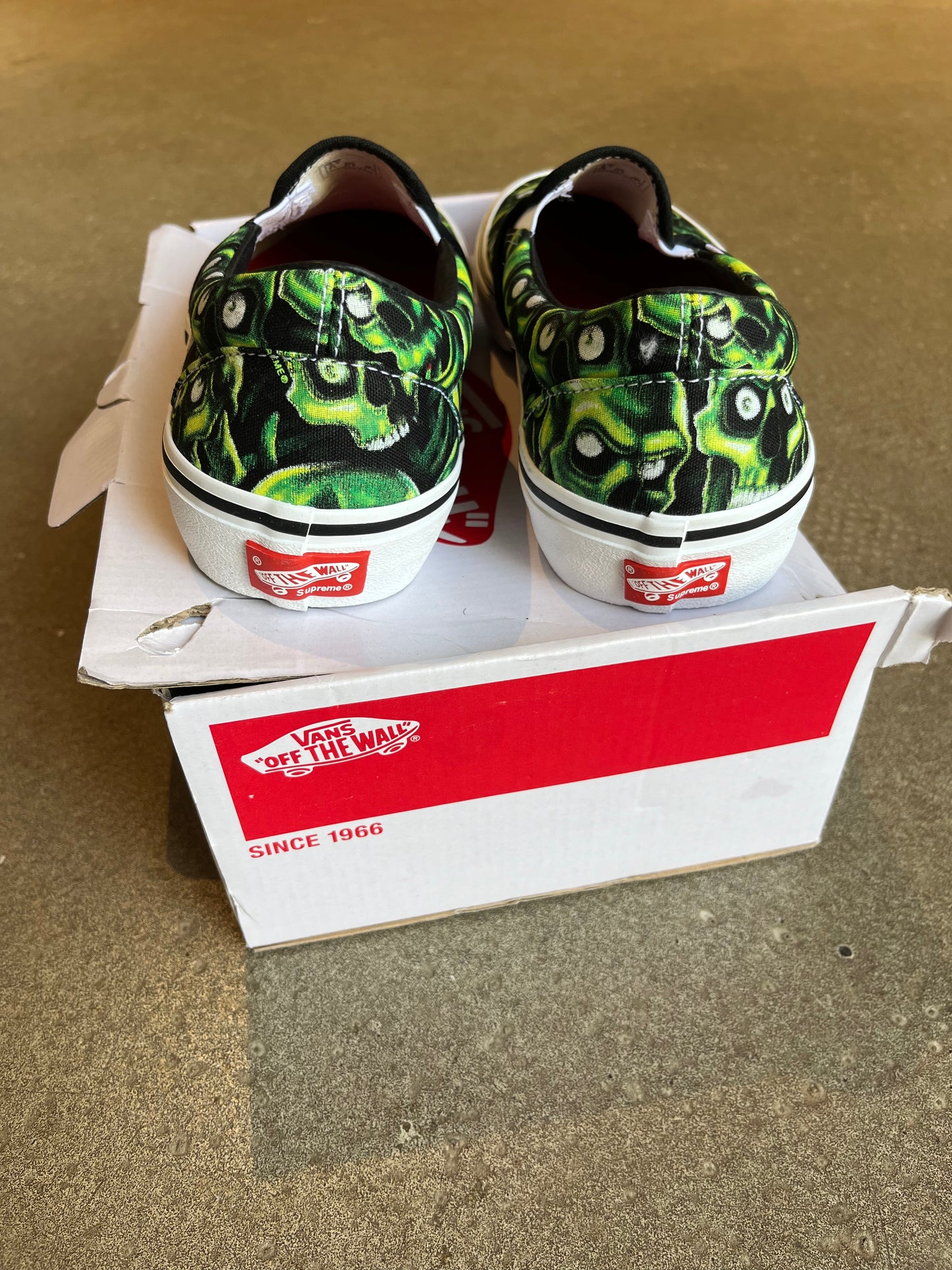 Vans Slip-On Supreme 41