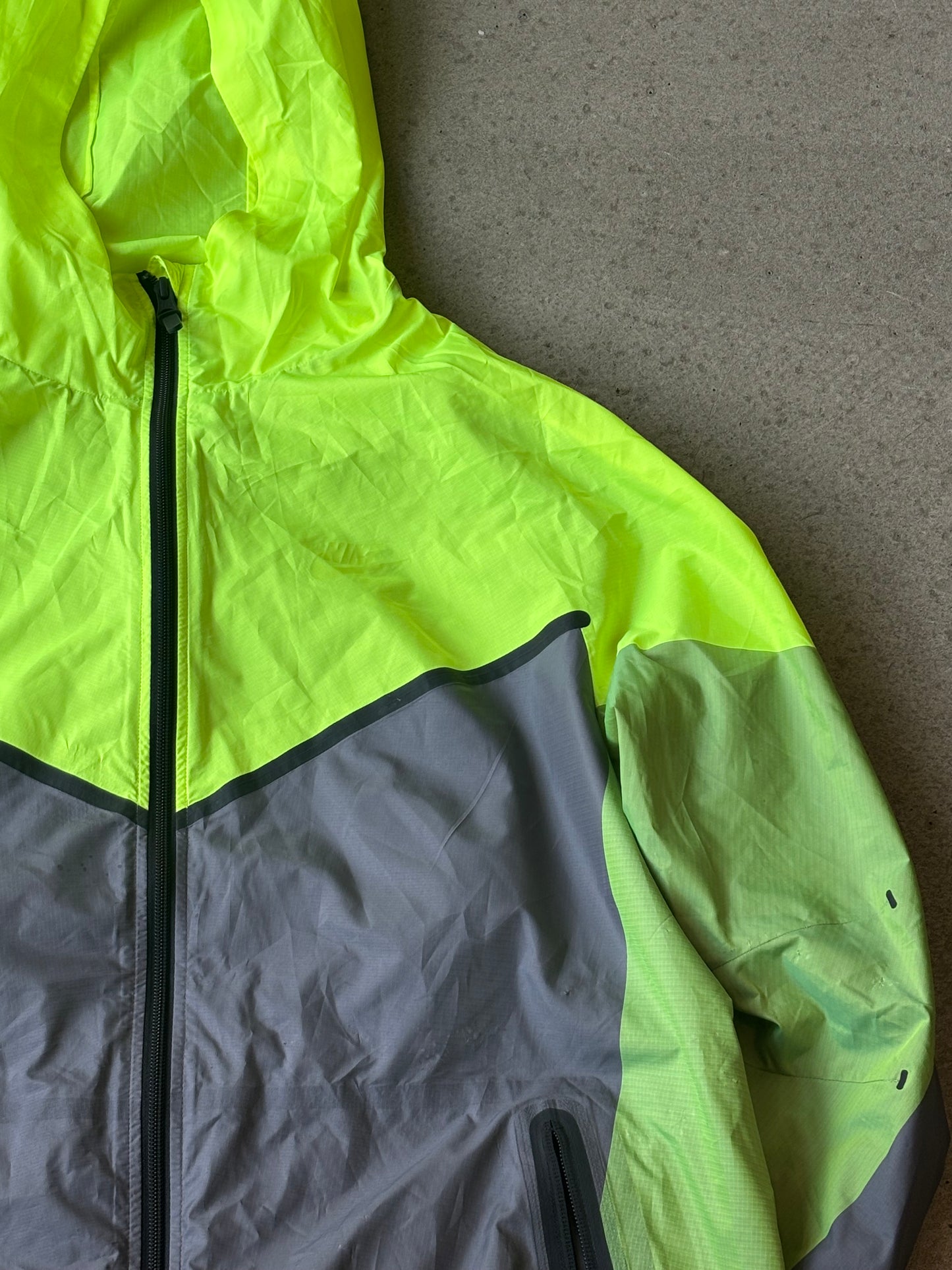 Nike NikeLab x Kim Jones Windrunner Running Jacket Volt L