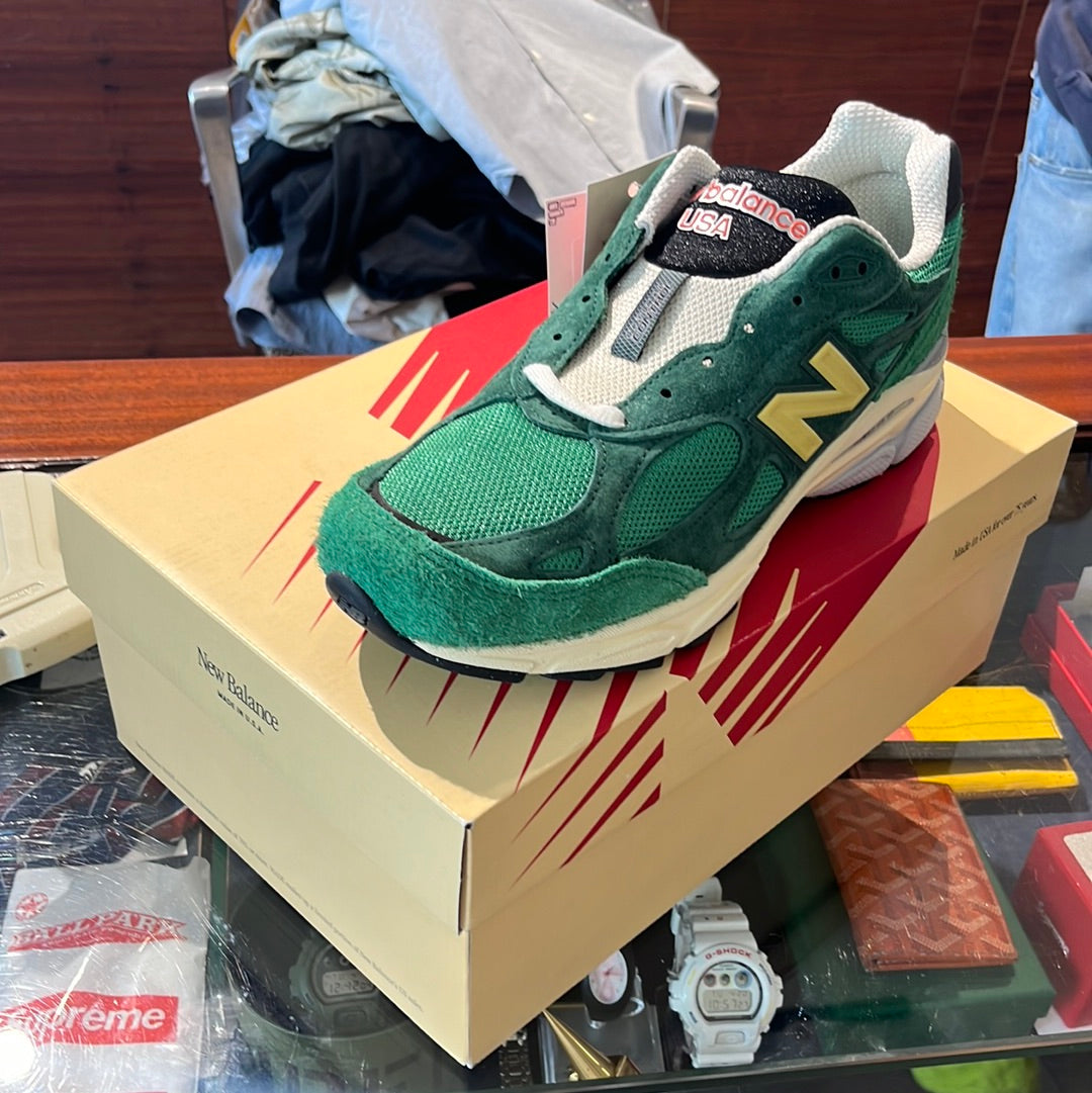 New Balance 990  Made In Te USA Green 43