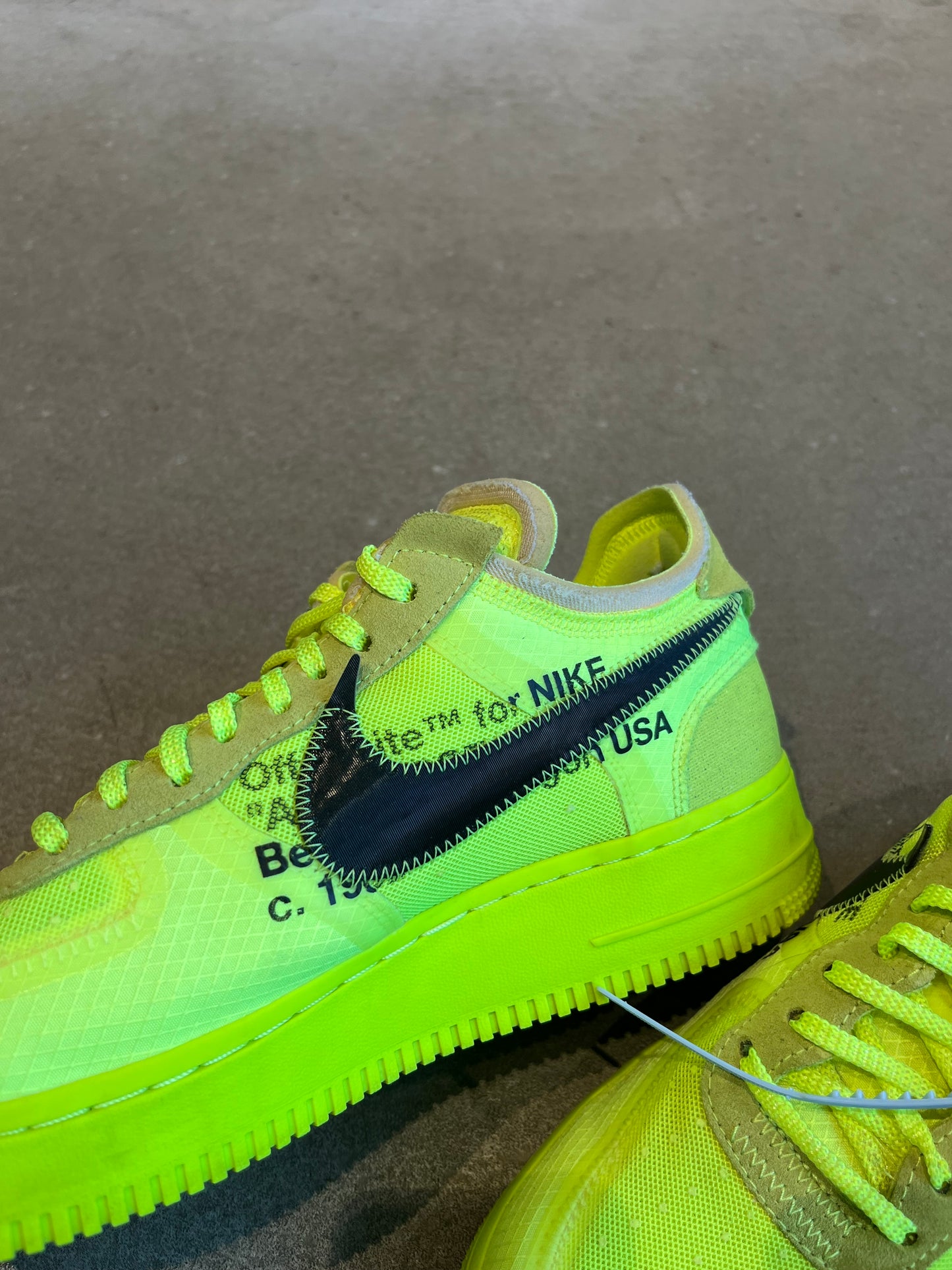 Nike Air Force 1 Low Off-White Volt EU 42.5