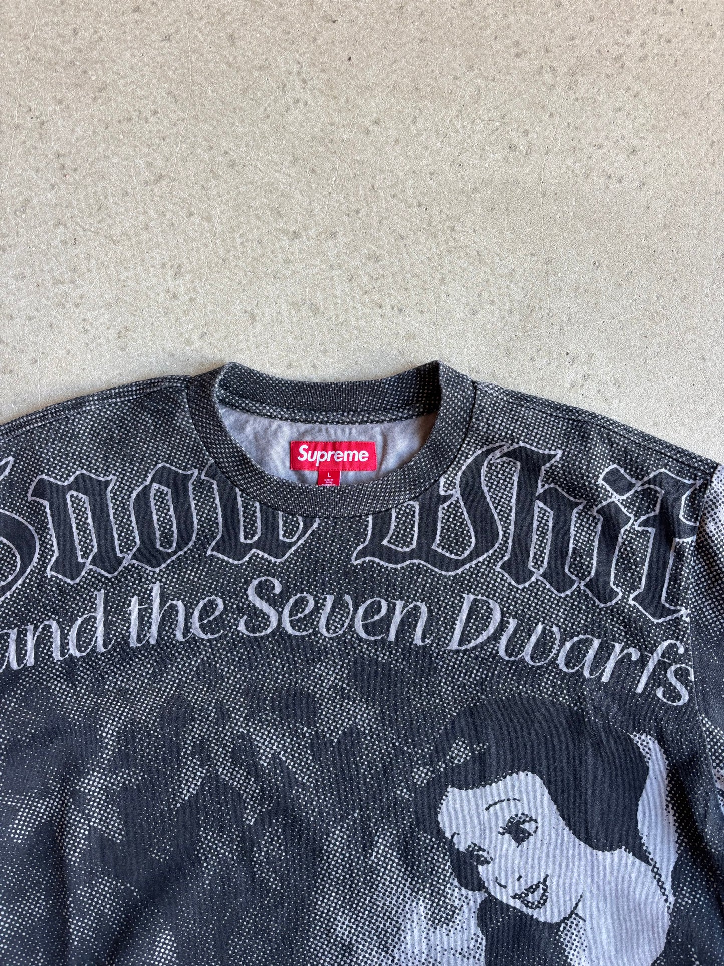 Supreme Snow white S/S Tee Grey Large