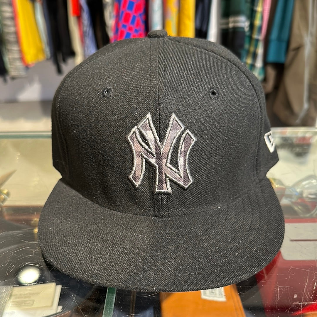 New Era NY Cap Camo size 6 7/8