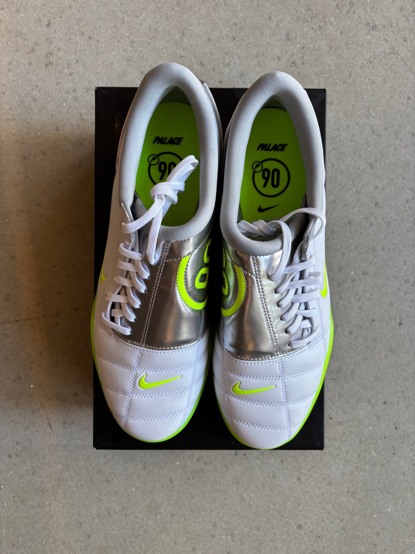Palace Nike Total P90 III  WHITE / SILVER / VOLT