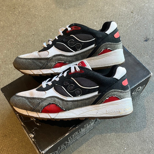 Saucony X Acht EU 43