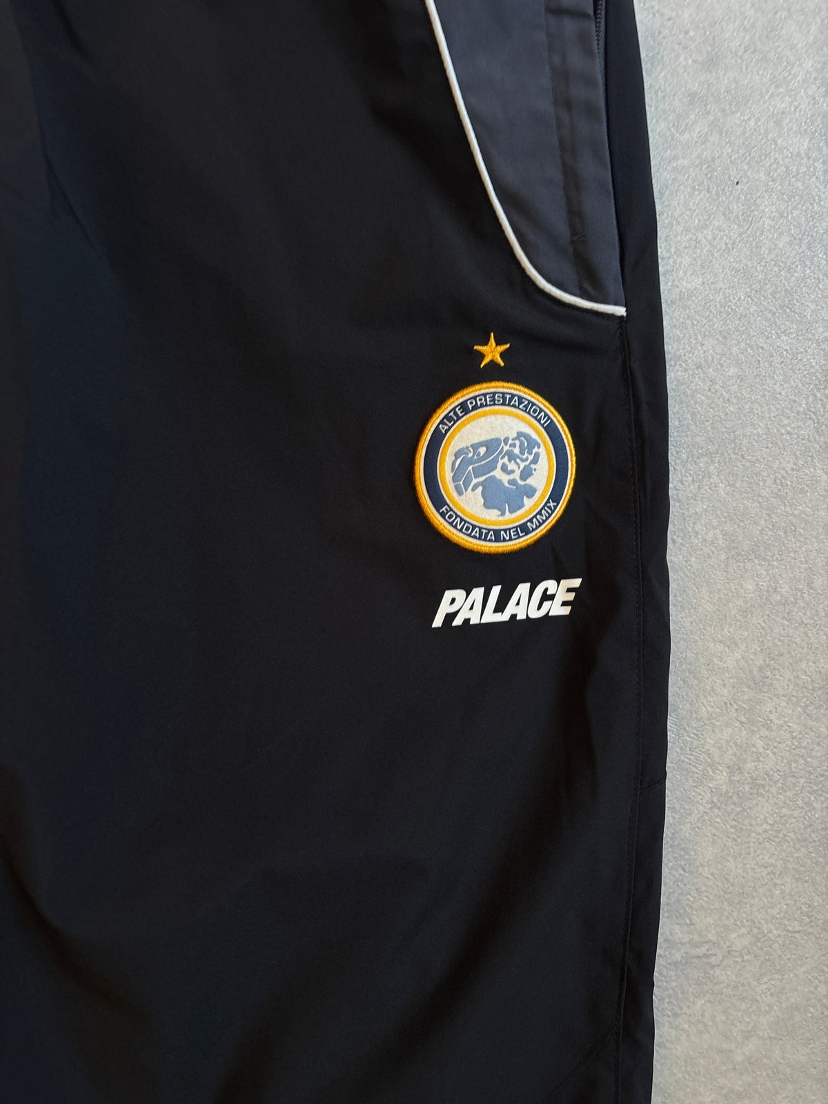 Palace x Umbro Training Joggers XL
