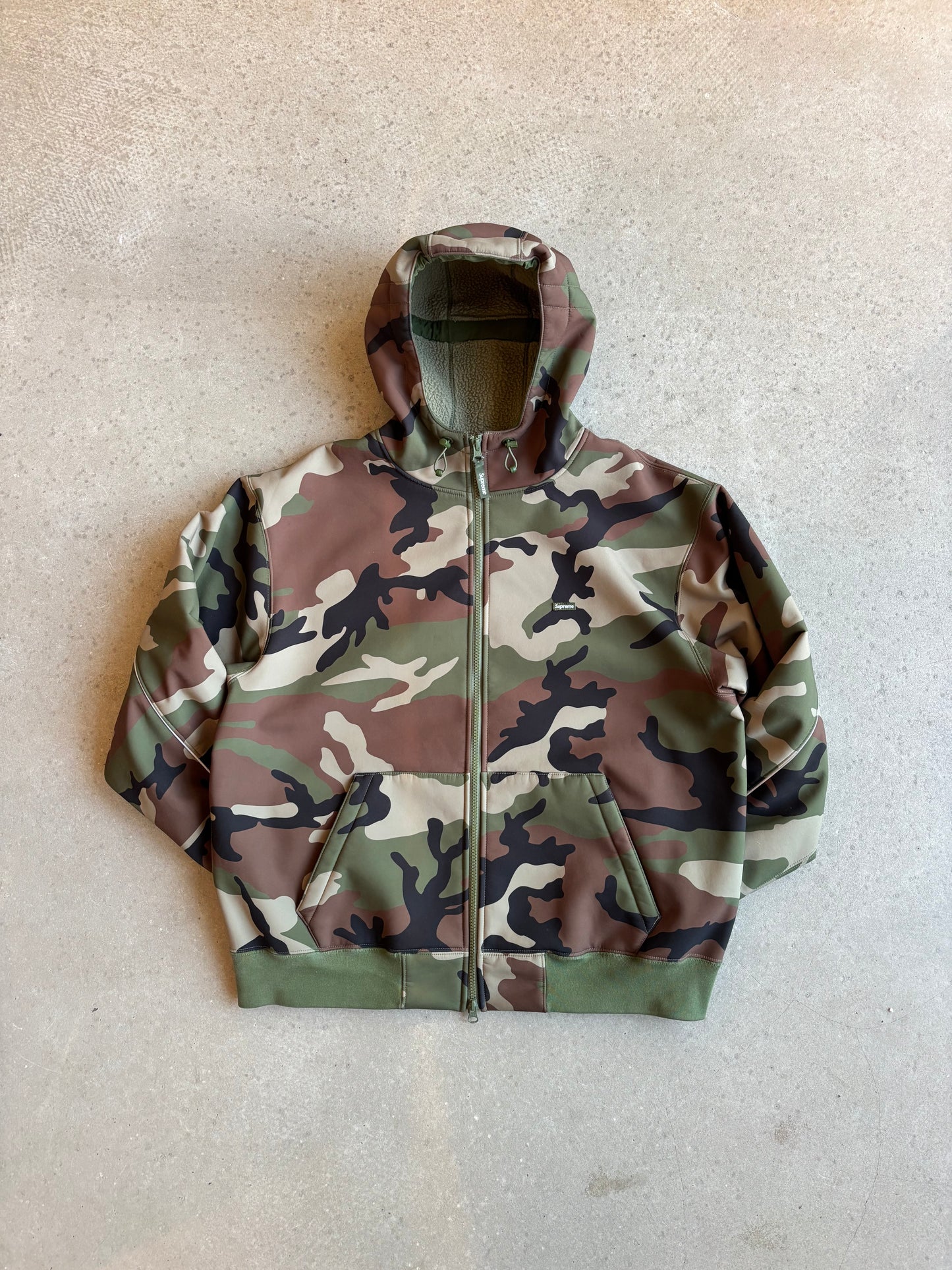 Supreme FW23 Gore-tex Windstopper Camo Medium