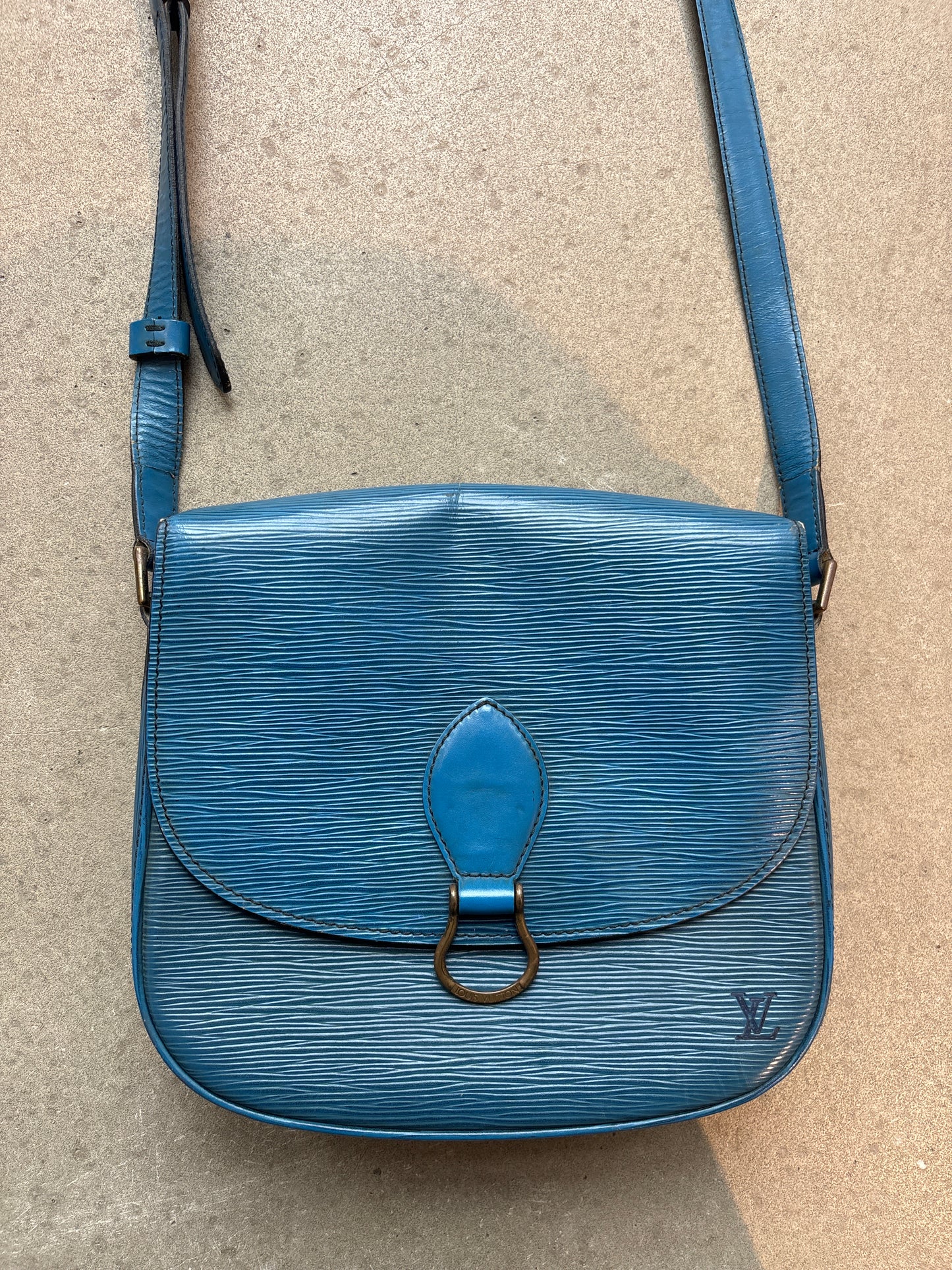 Vintage Louis Vuitton Cloud GM Epi Leather Shoulder Bag Blue