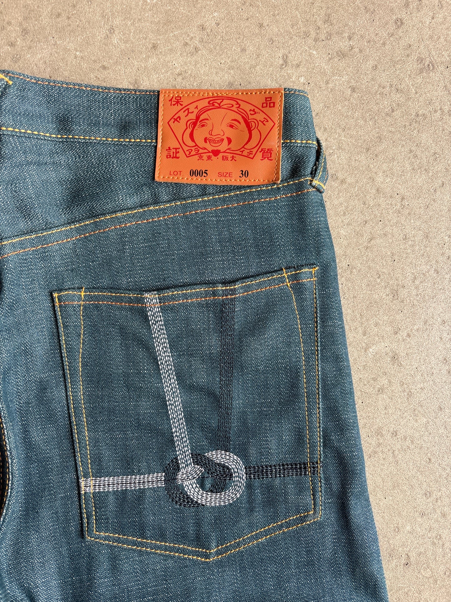 Evisu Slim Straight Leg  W30 L34