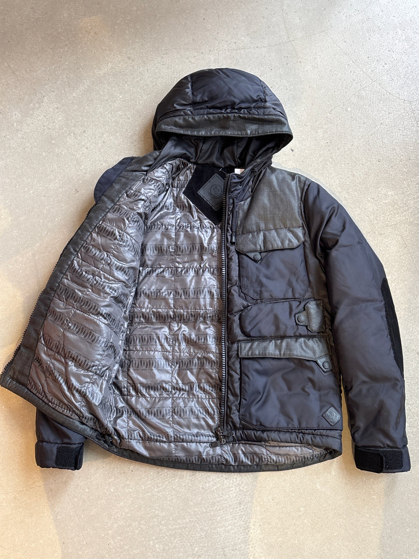 Moncler Dervo Giubbotto Puffer Jacket Black M