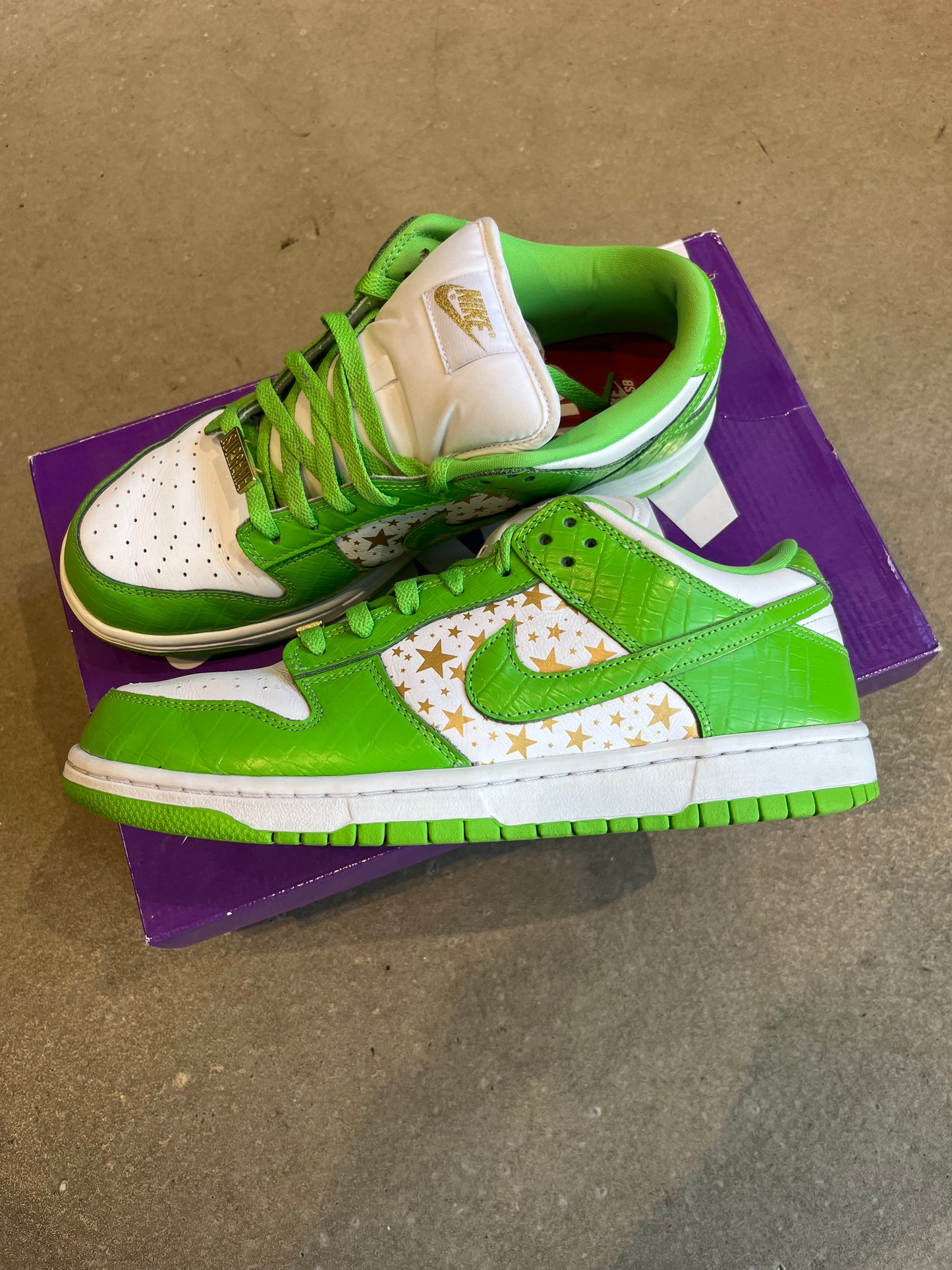 Nike SB Dunk Low x Supreme Stars EU 44