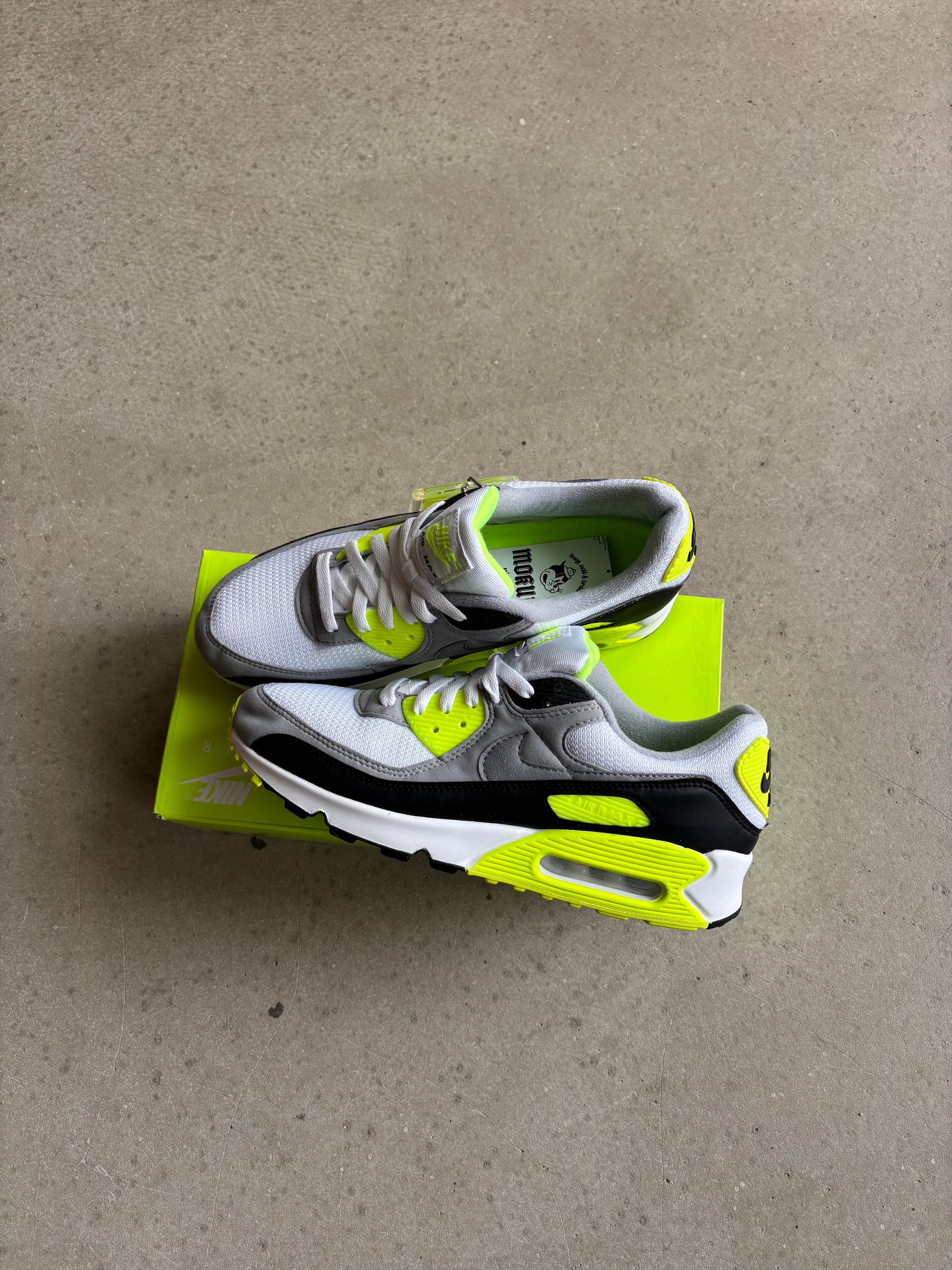 Nike Air Max 90 OG Volt Size 44.5