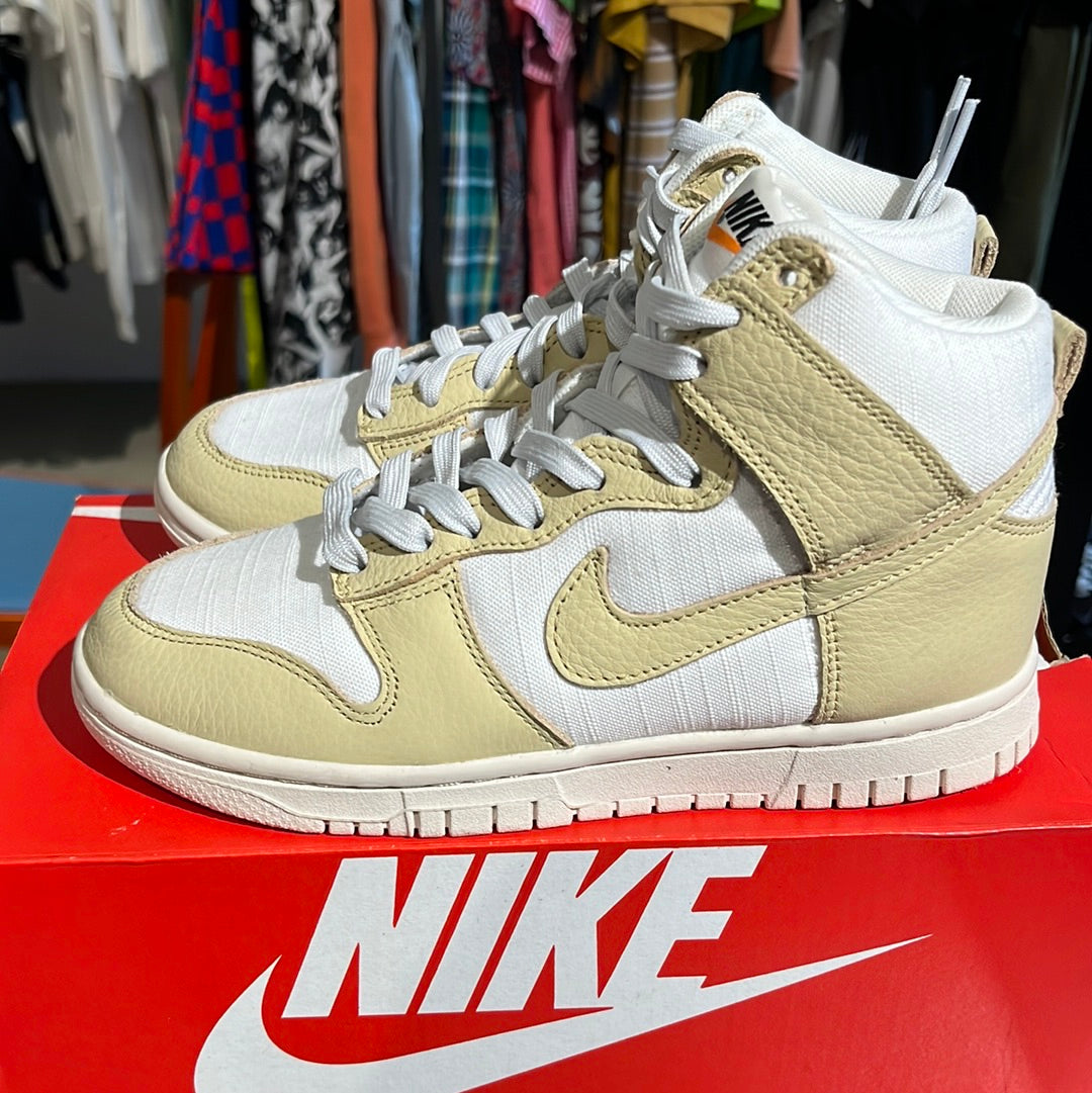 Nike Dunk High LX Certified Fresh Team Gold EU 35.5