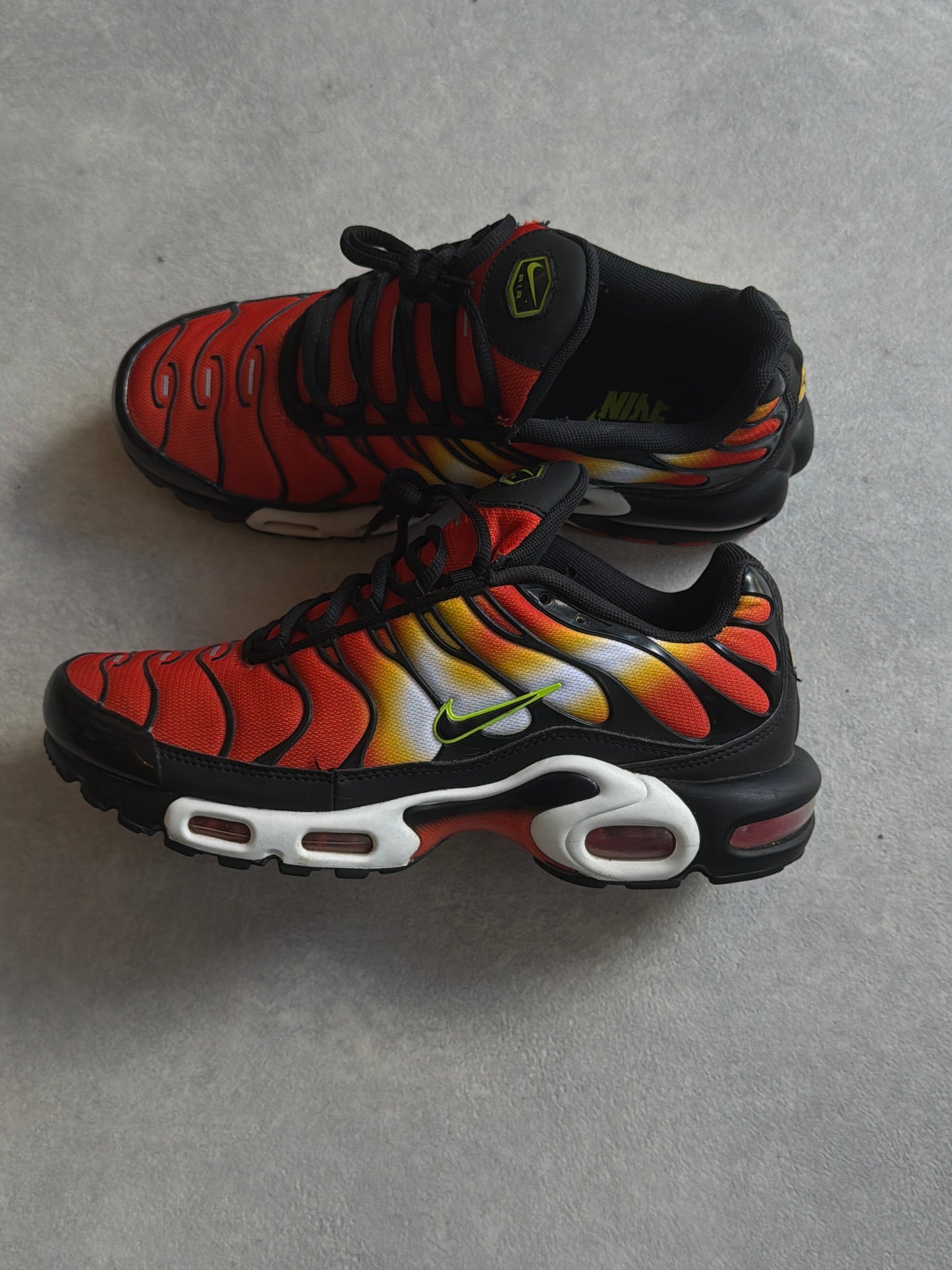 Nike Air Max Plus Sunset Size 42