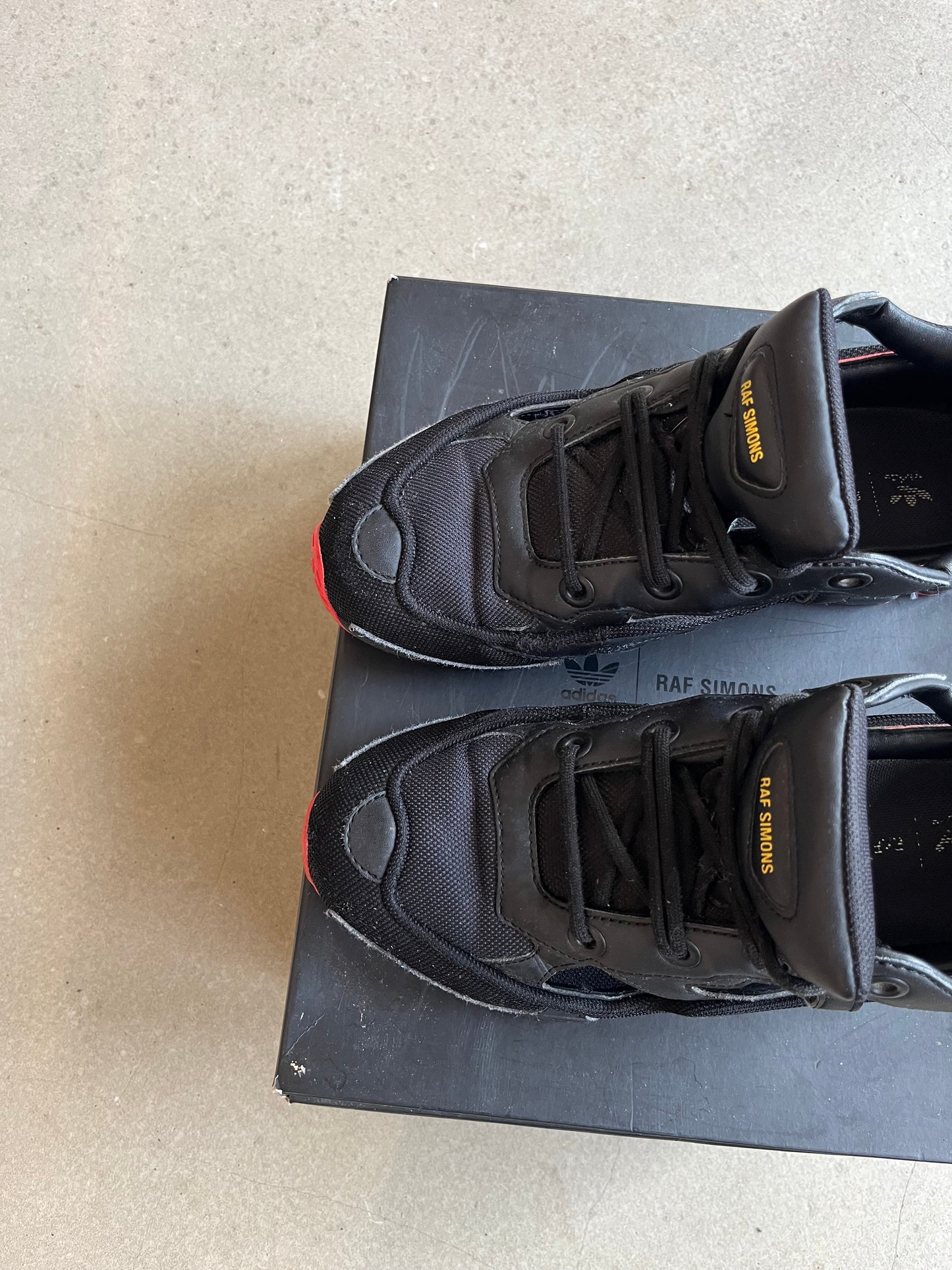 RAF Simons X Adidas Ozweego Replicant Black 43,5