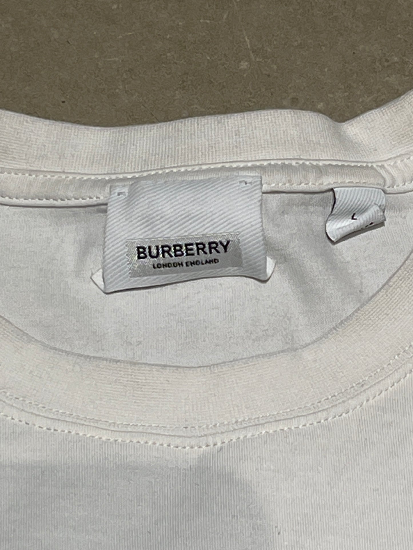 Burberry Checkered Side Tee White L