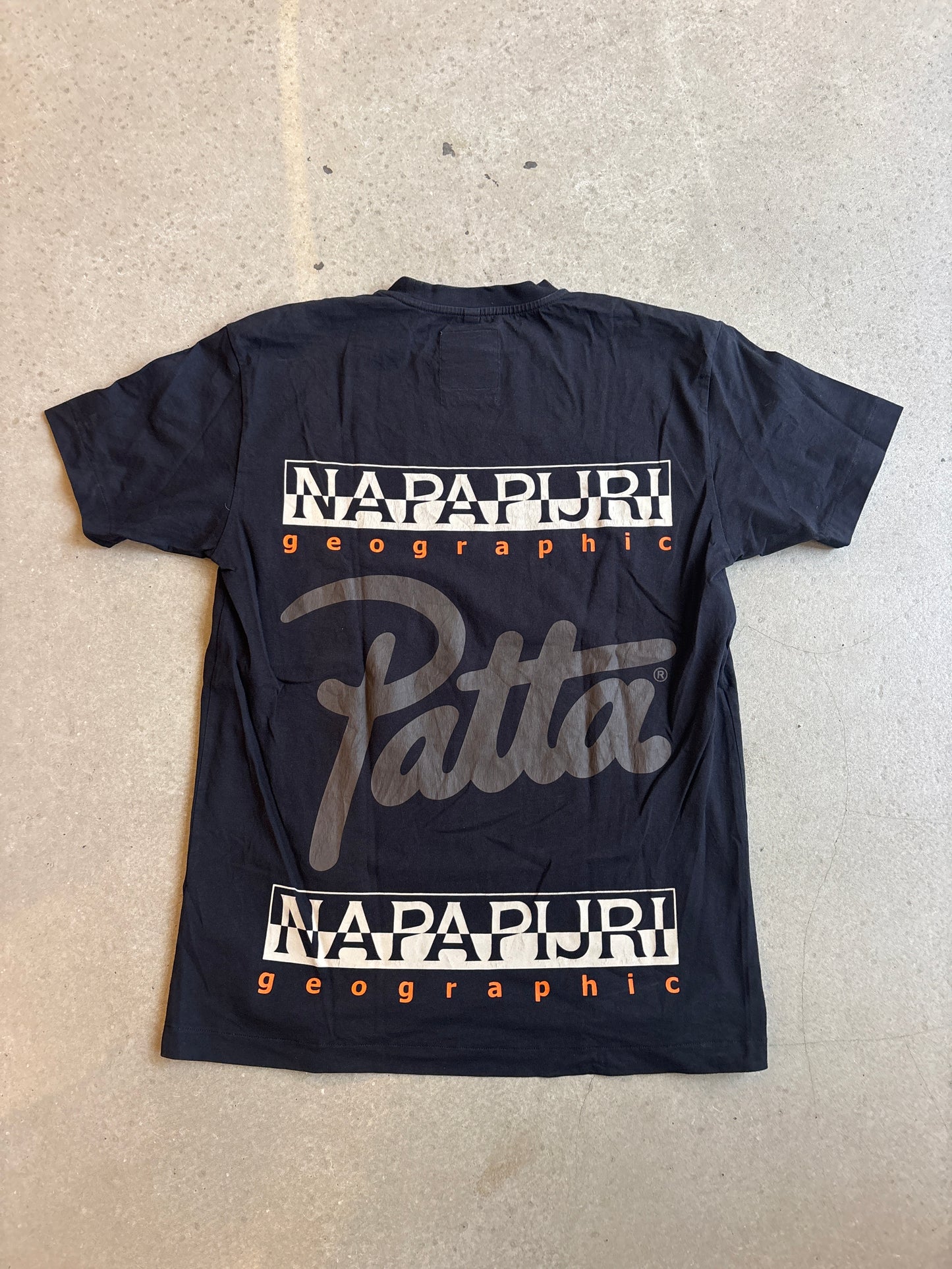 Patta x Napapijri Geographic Tee Black L