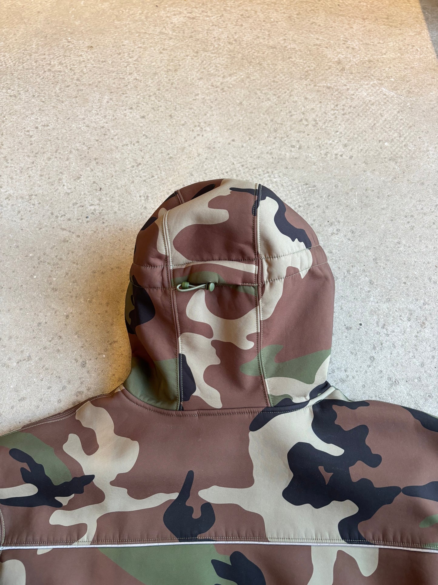 Supreme FW23 Gore-tex Windstopper Camo Medium