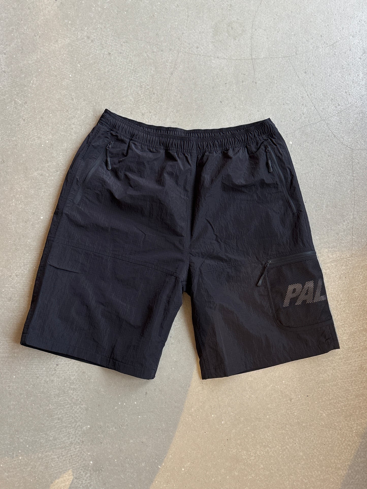 Palace Deflecto Black  L