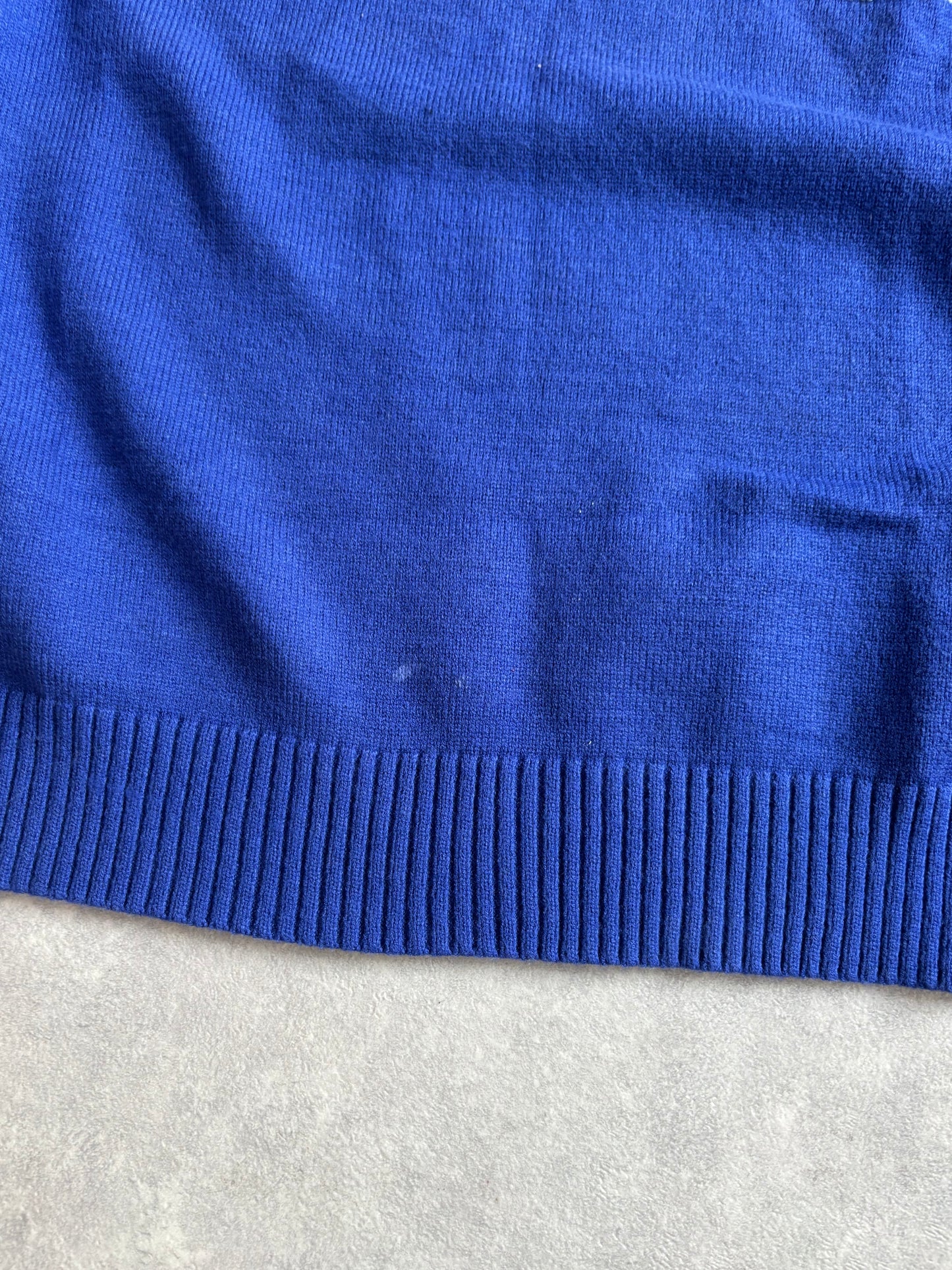 AMI Royal Blue Heart Knit Small