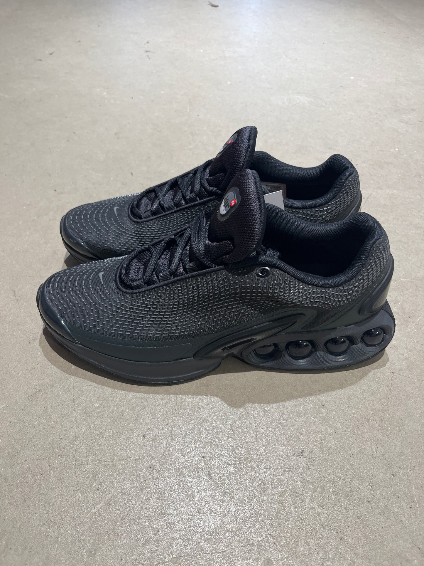 Nike Air Max DN Black 45