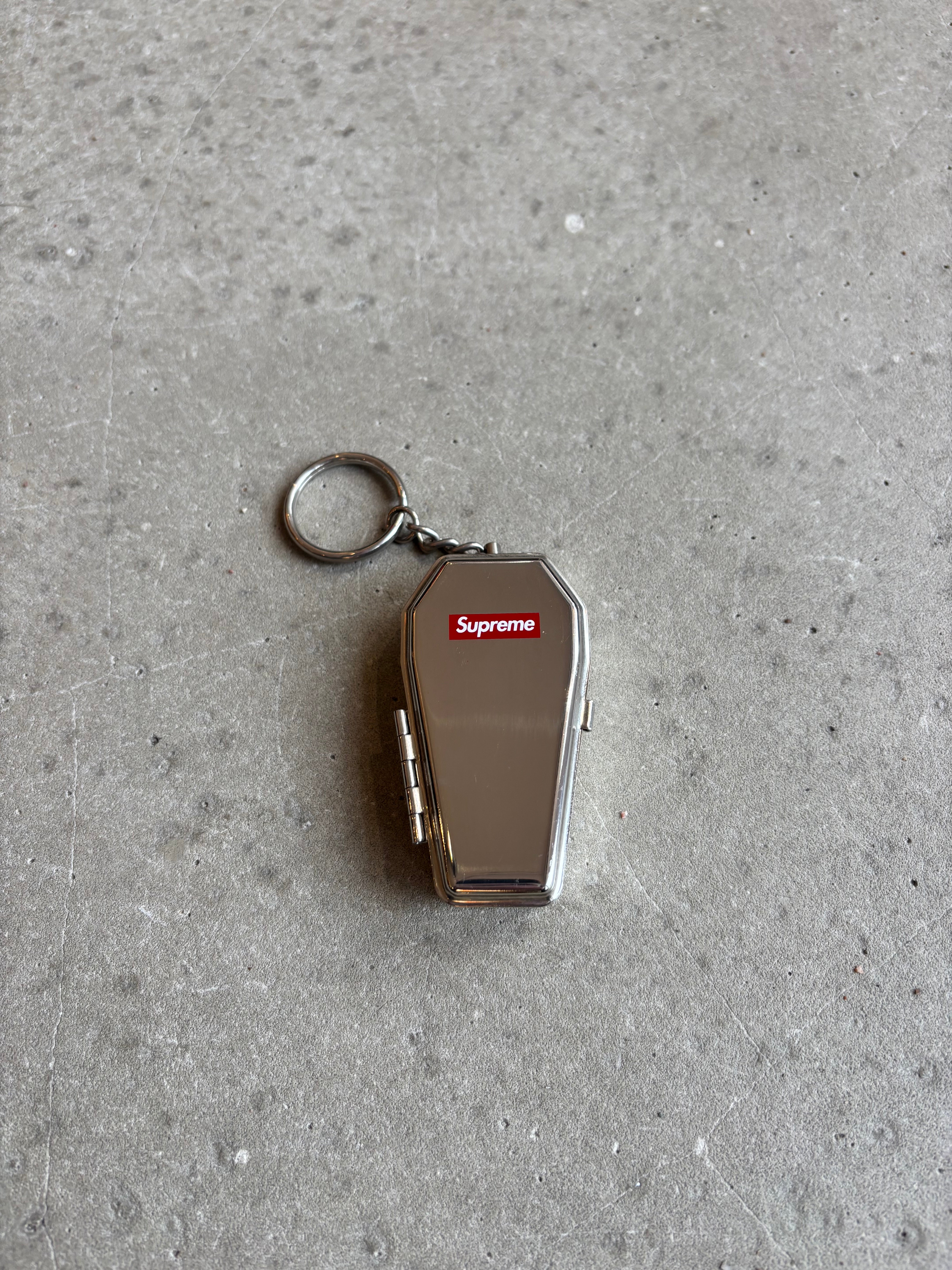 Supreme – Mokum Vintage