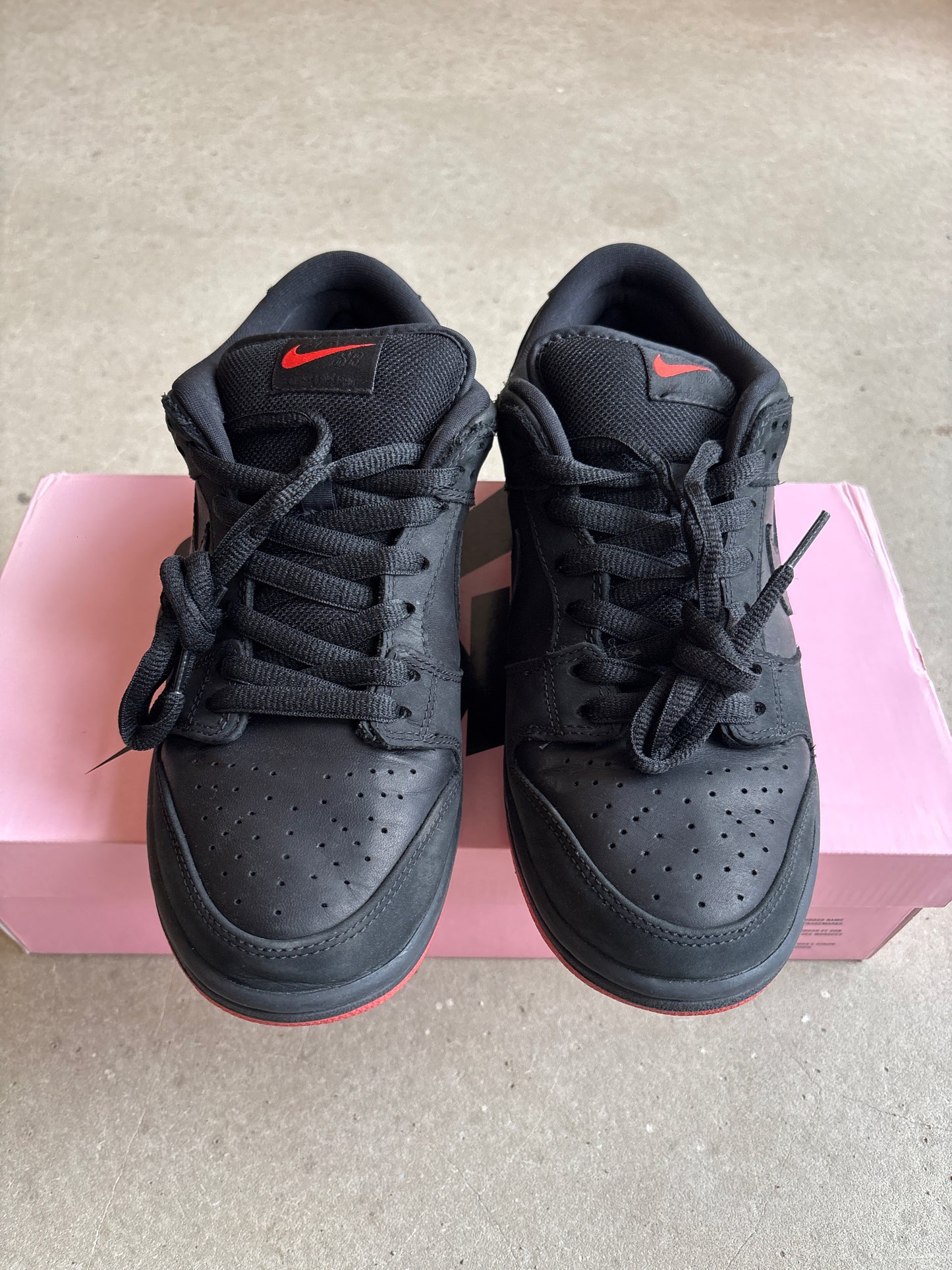 Nike Dunk Low Pro SB 'Black Pigeon' Size 42
