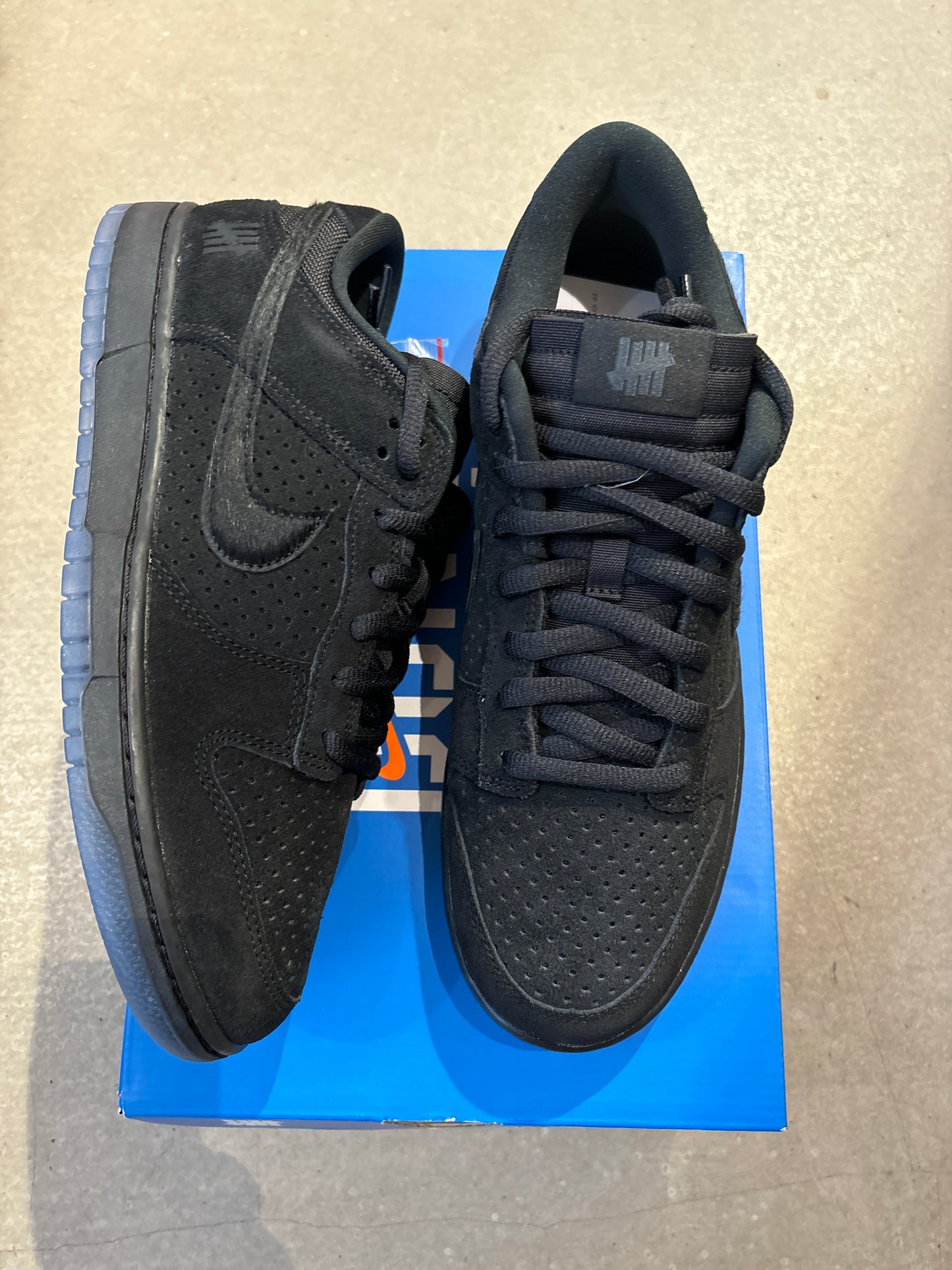 Nike x Undefeated Dunk Low Black 44