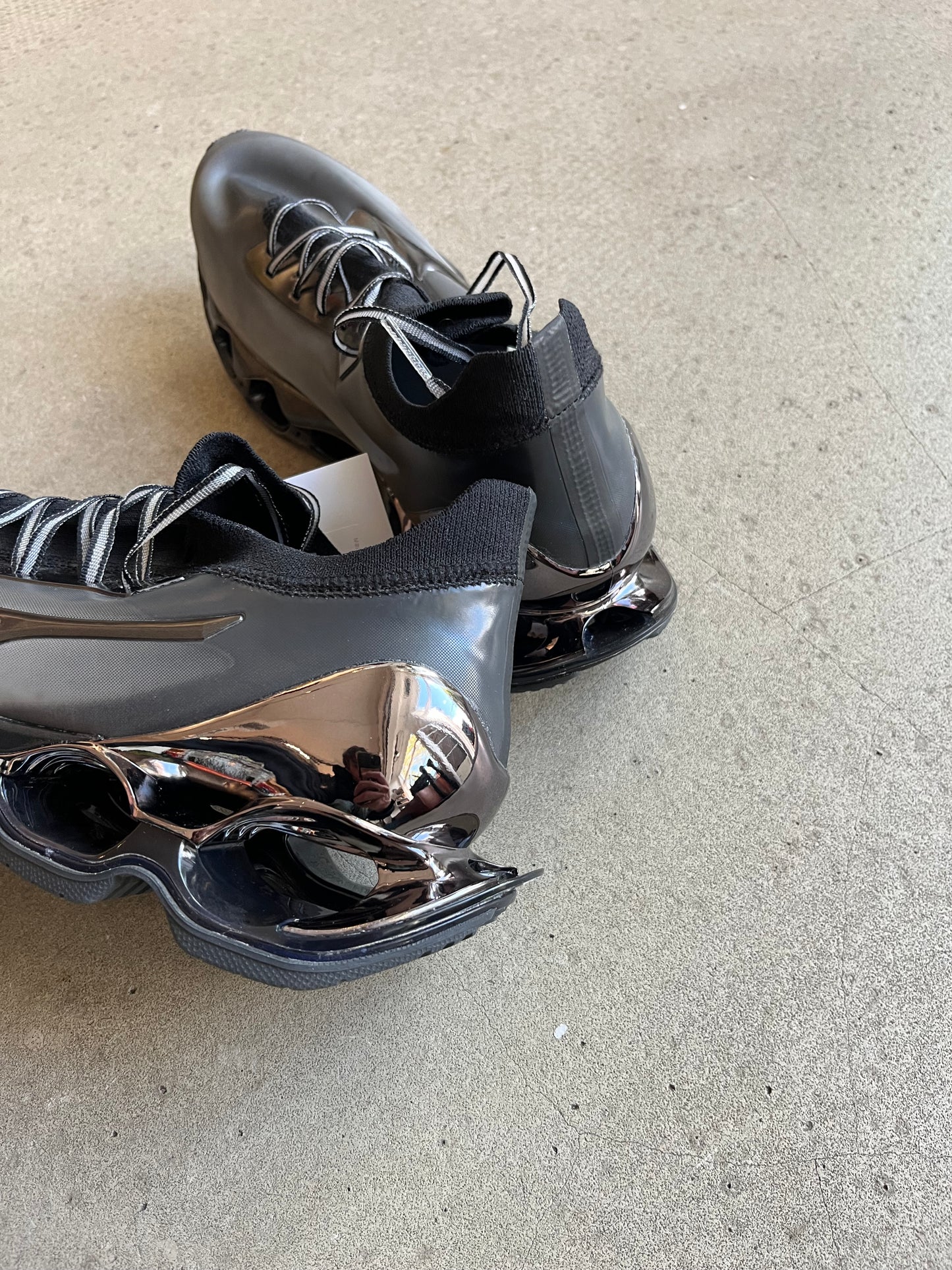 Mizuno Wave Prophecy Hajime Sorayama Black 45