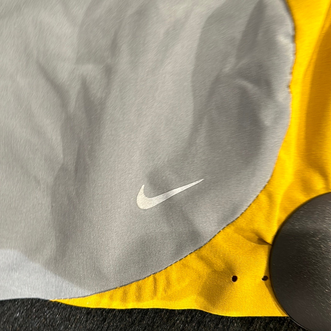 Nike Dry Fit Shorts Yellow L